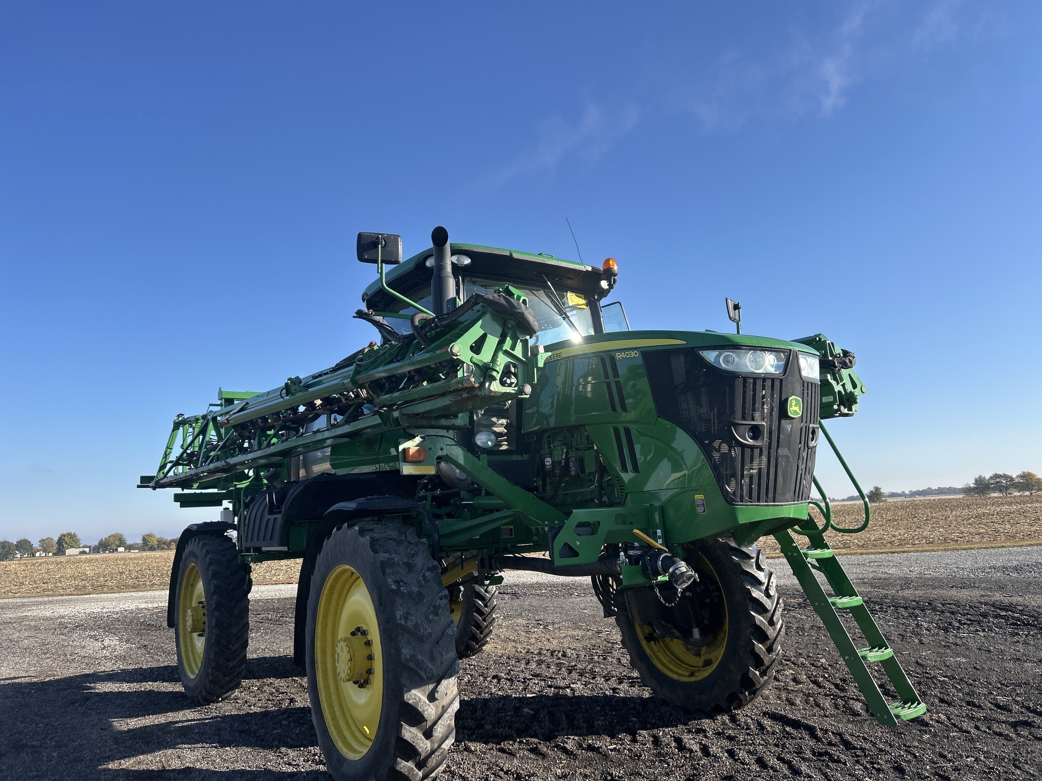 2014 John Deere R4030 Self-Propelled Sprayer