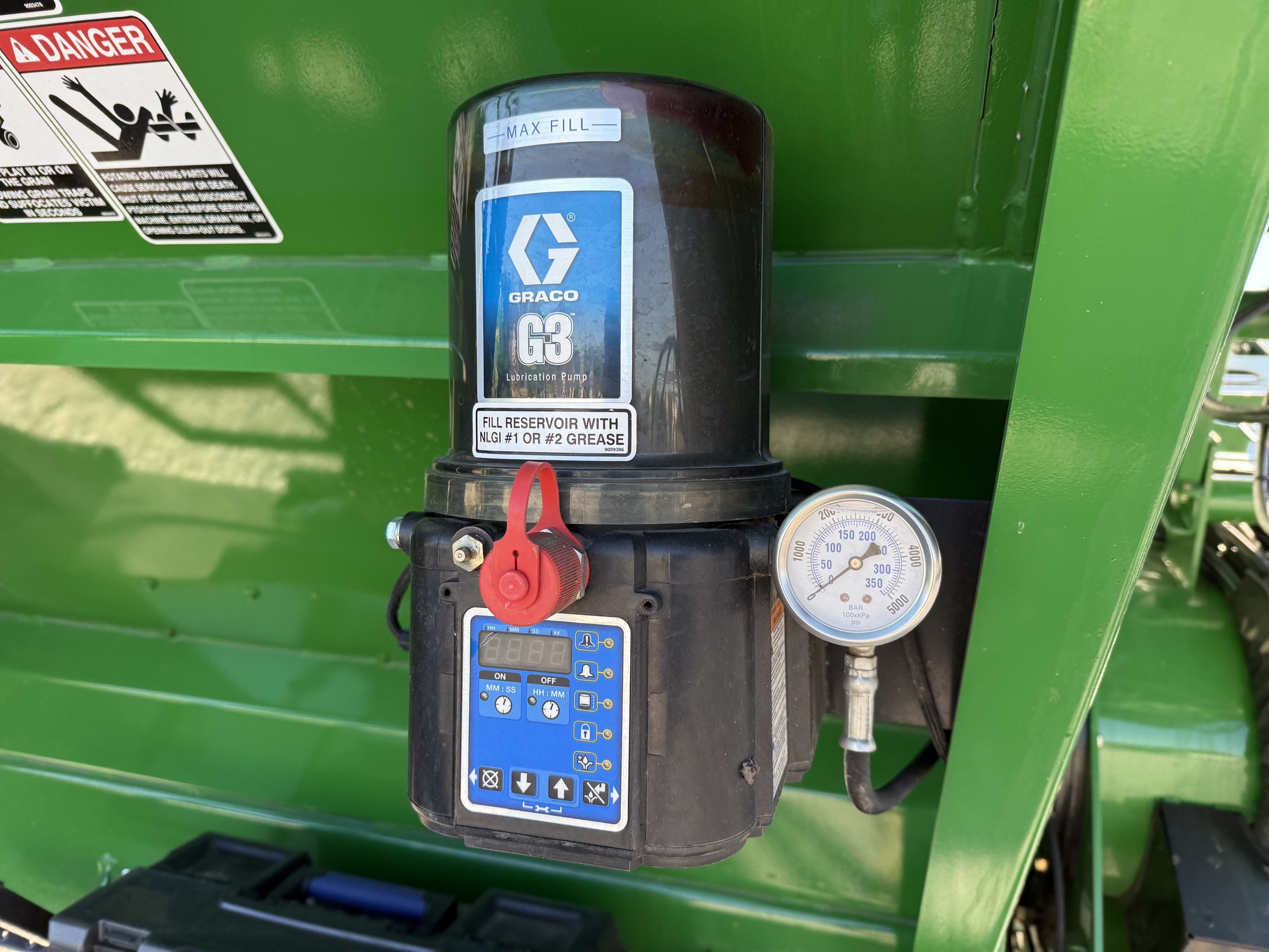 2024 Brent 2098 Grain Cart