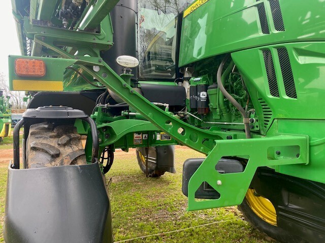 2021 John Deere R4038 Self-Propelled Sprayer