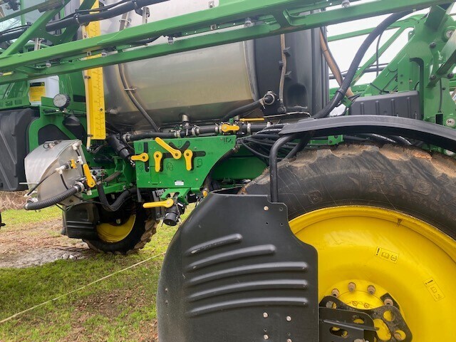 2021 John Deere R4038 Self-Propelled Sprayer