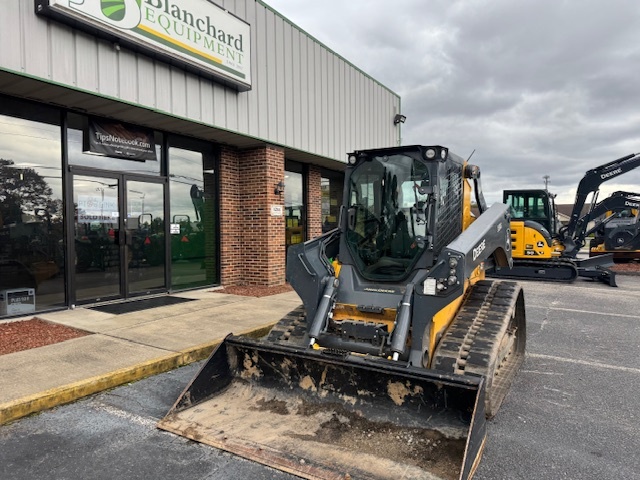 2023 Deere 331G Skid Steer