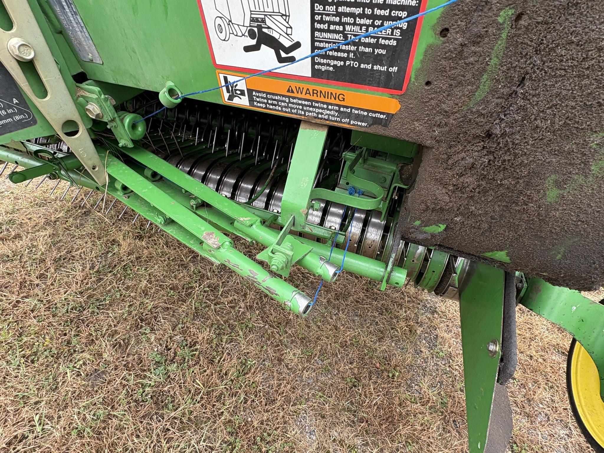2003 John Deere 567 Round Baler