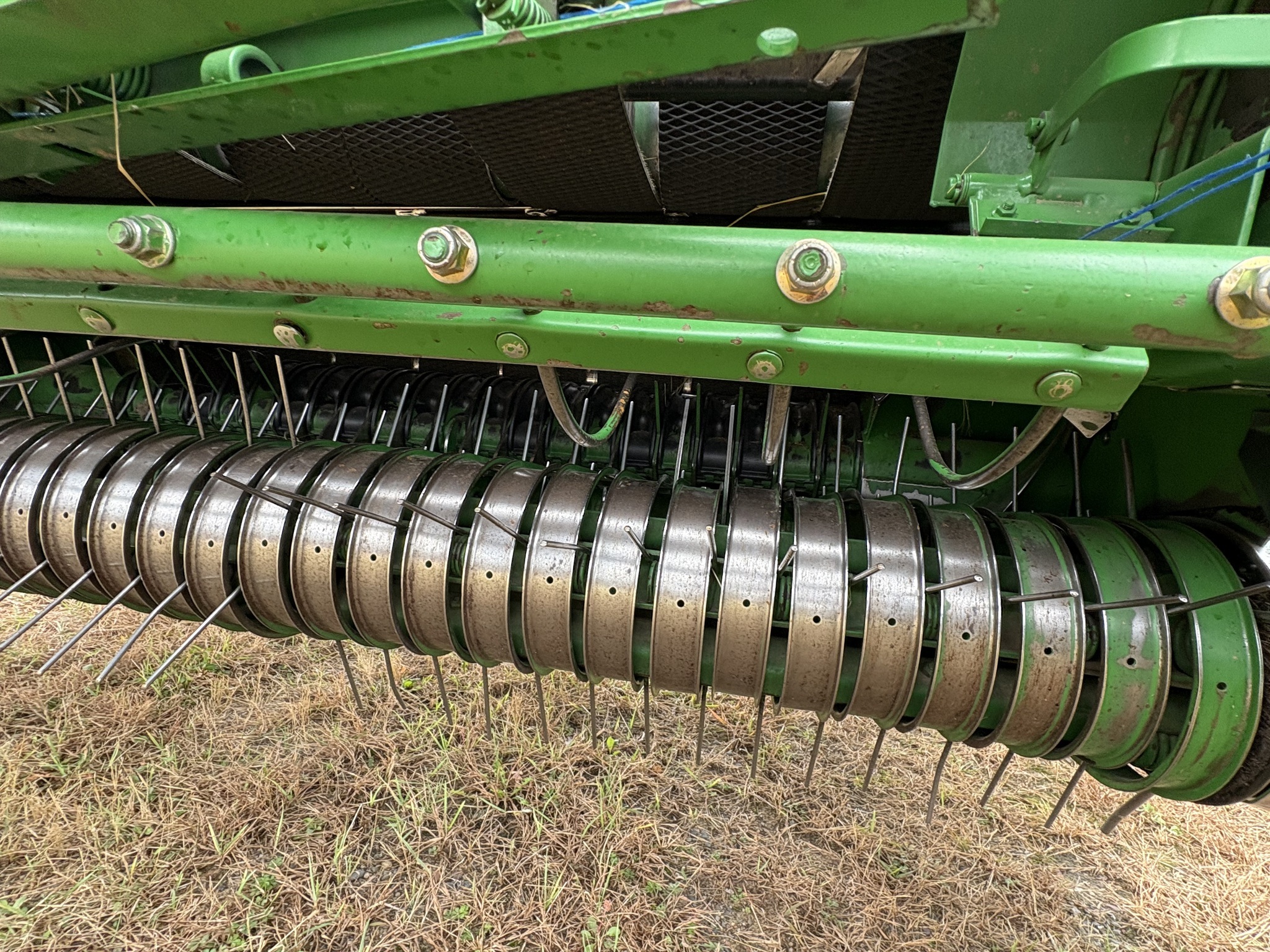 2003 John Deere 567 Round Baler