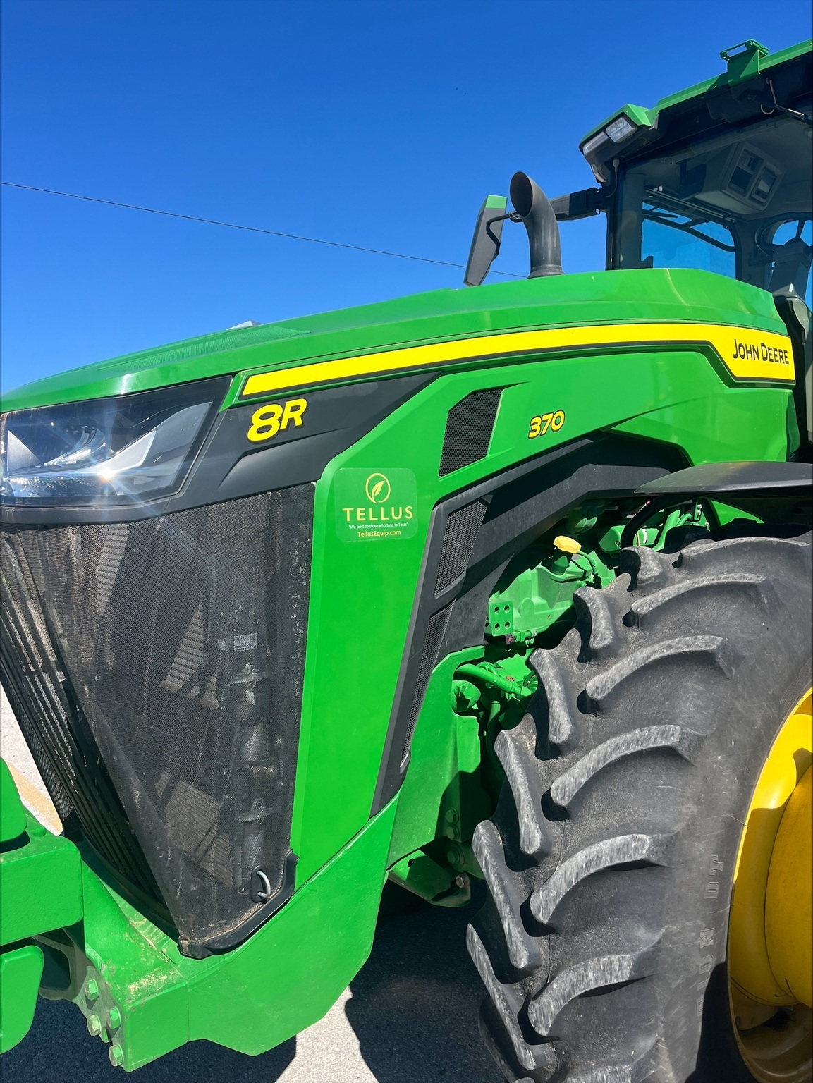2022 John Deere 8R 370 Tractor