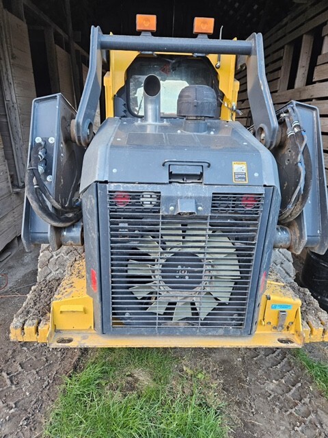 2018 Deere 330G Skid Steer