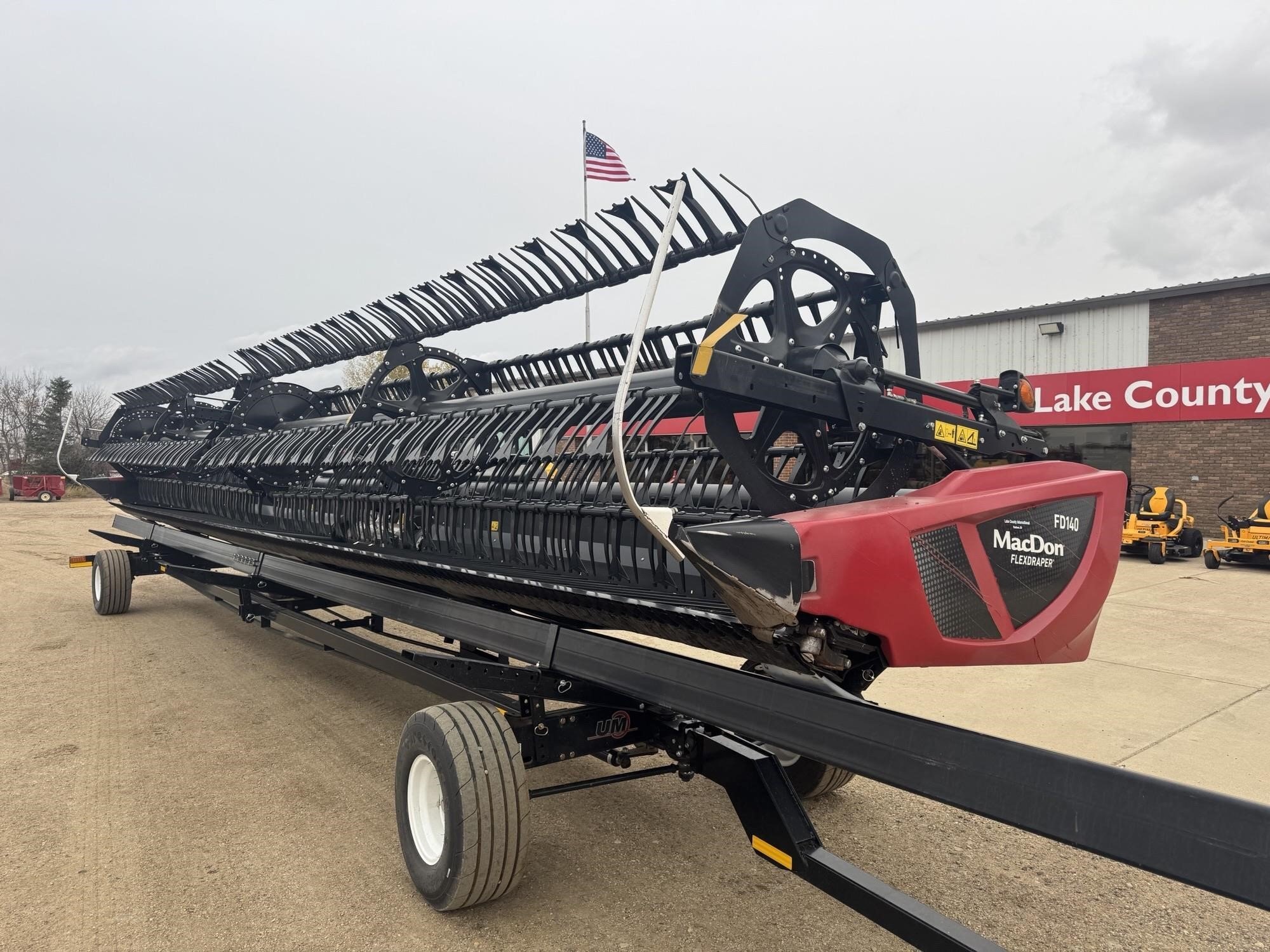 2020 MacDon FD140 Platform