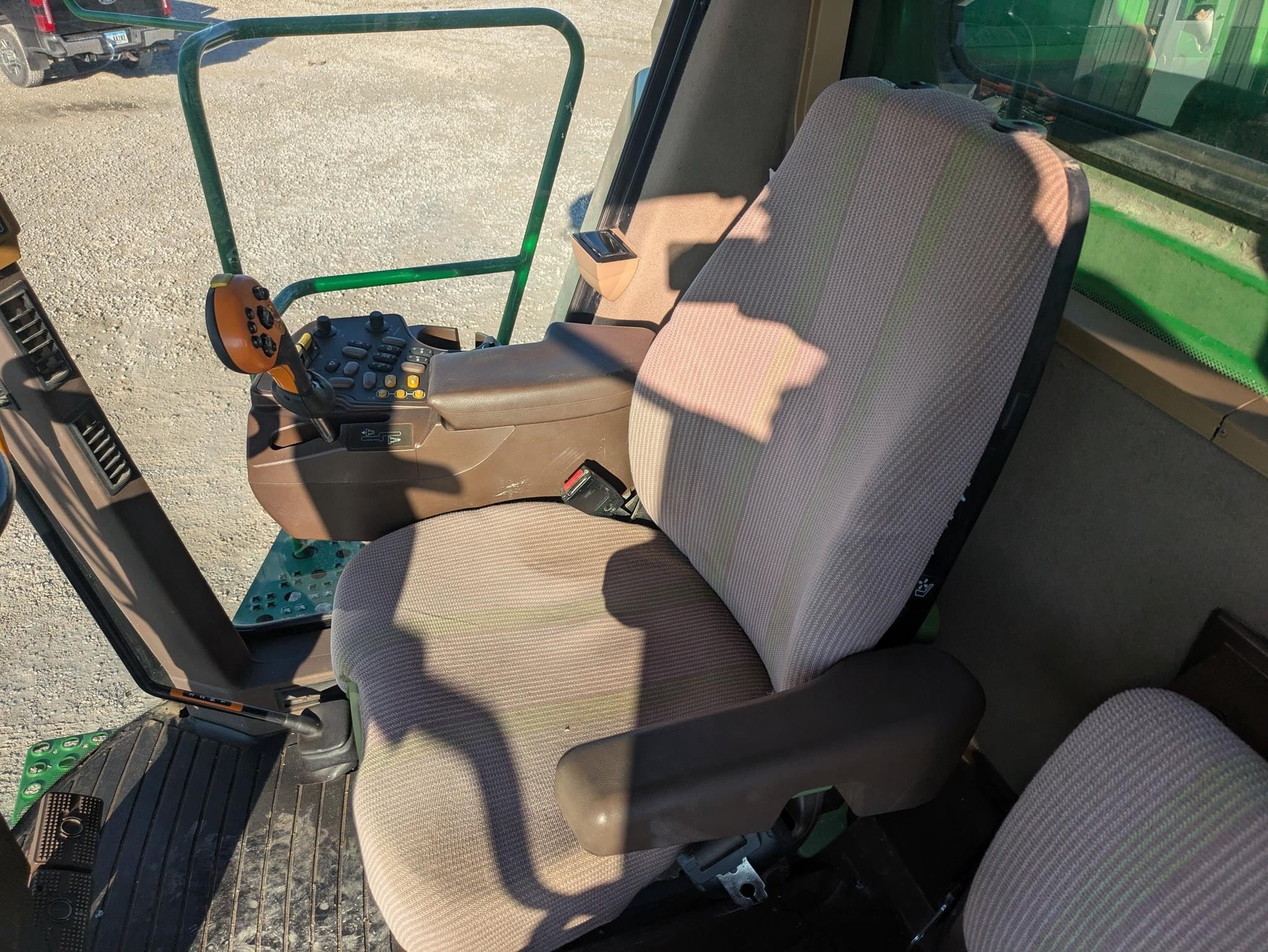 2004 John Deere 9660 STS Combine