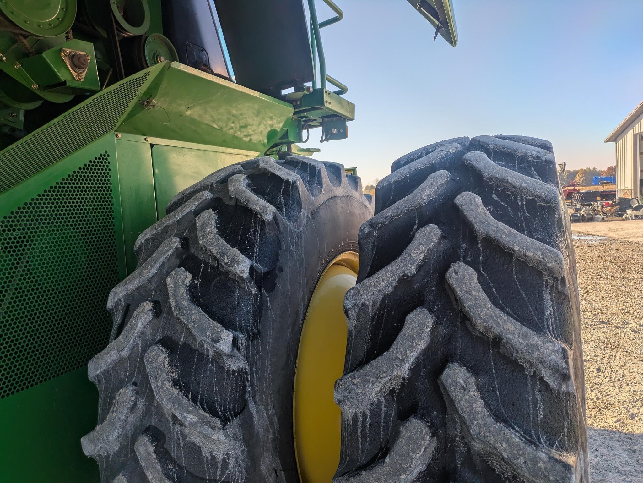 2004 John Deere 9660 STS Combine