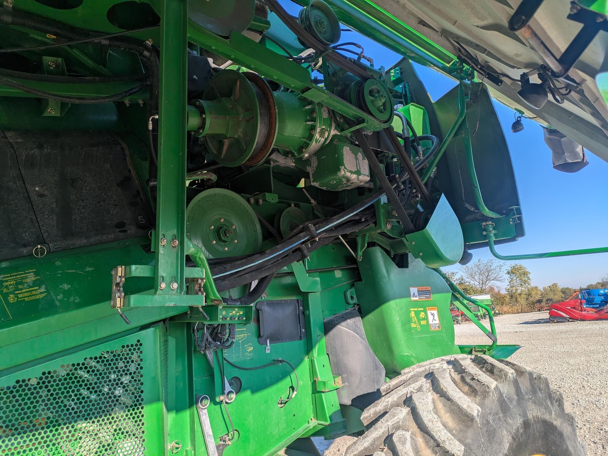 2004 John Deere 9660 STS Combine