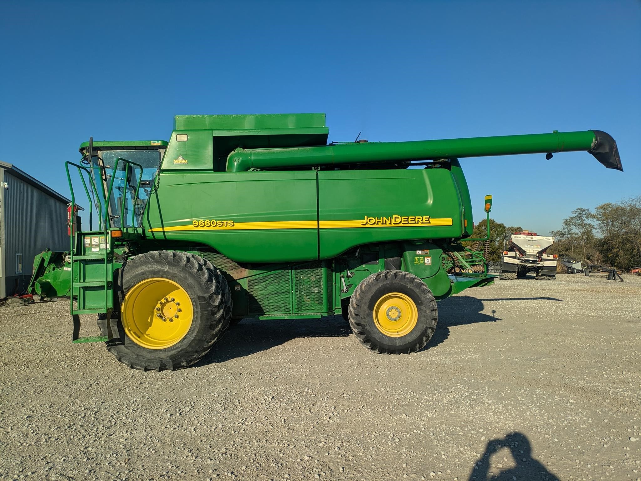2004 John Deere 9660 STS Combine