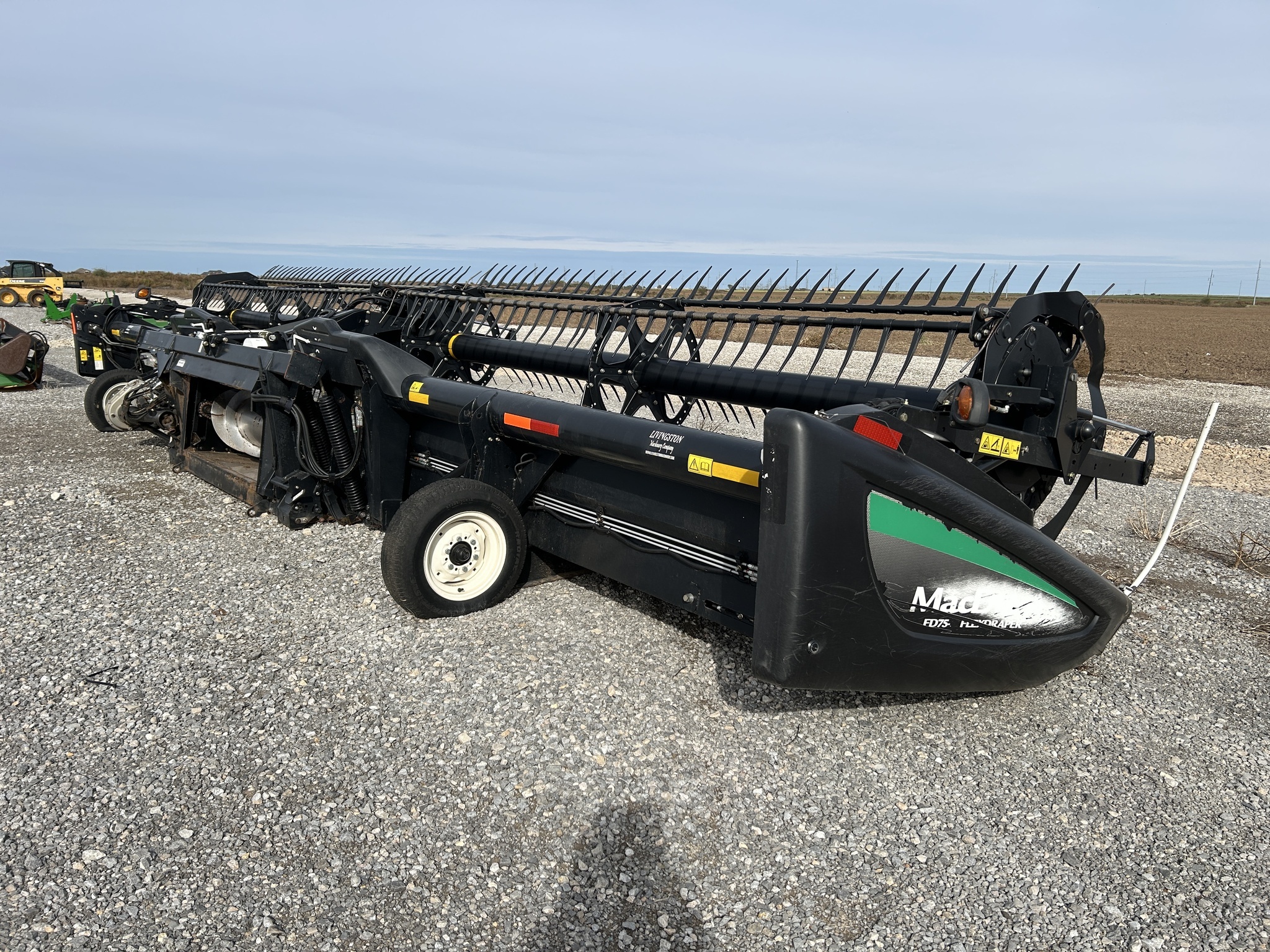 2014 MacDon FD75 Platform