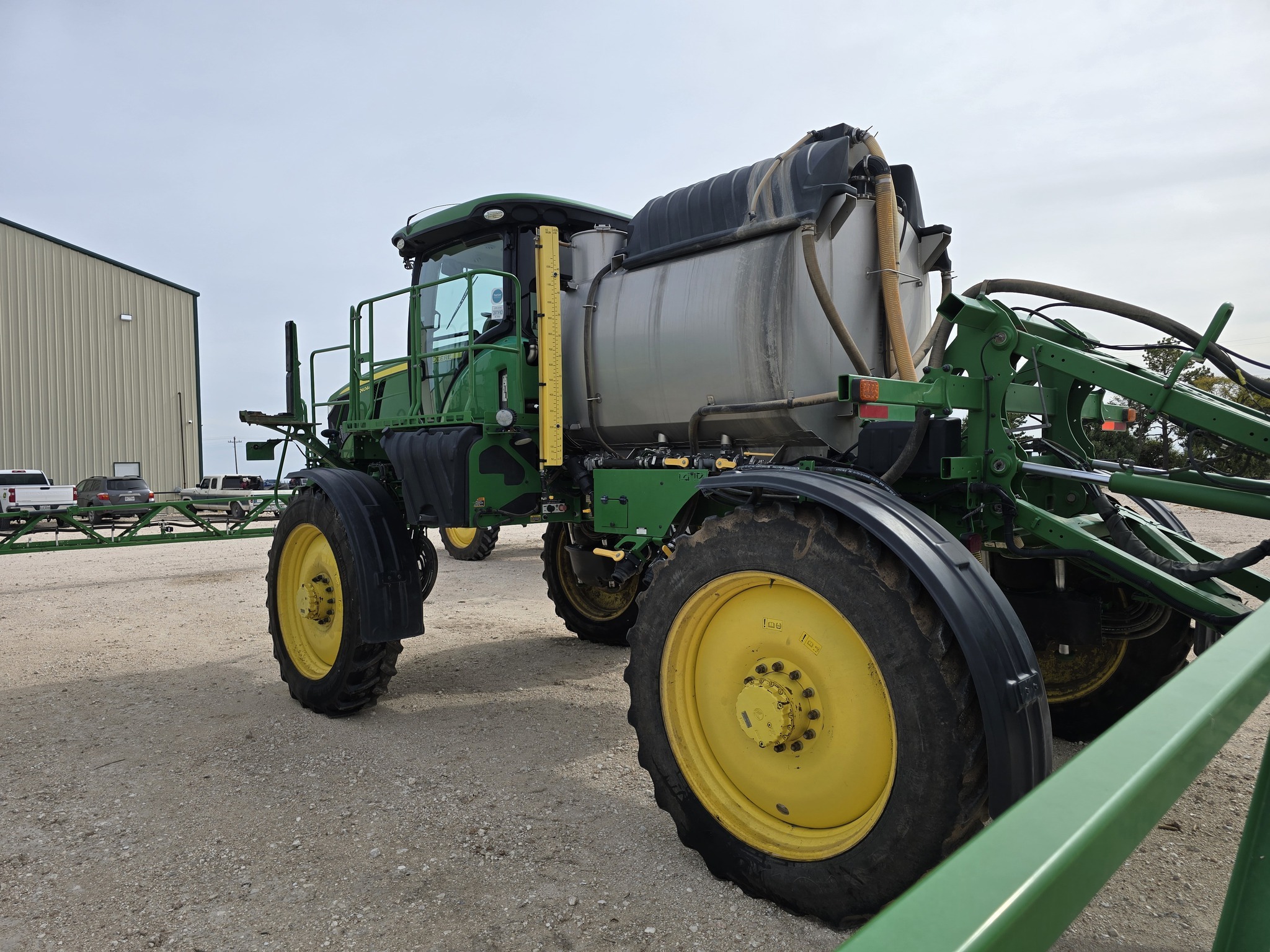 2020 John Deere R4044 Self-Propelled Sprayer
