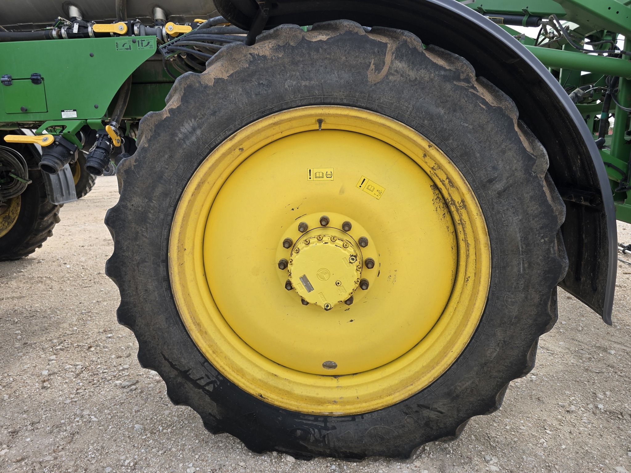 2020 John Deere R4044 Self-Propelled Sprayer