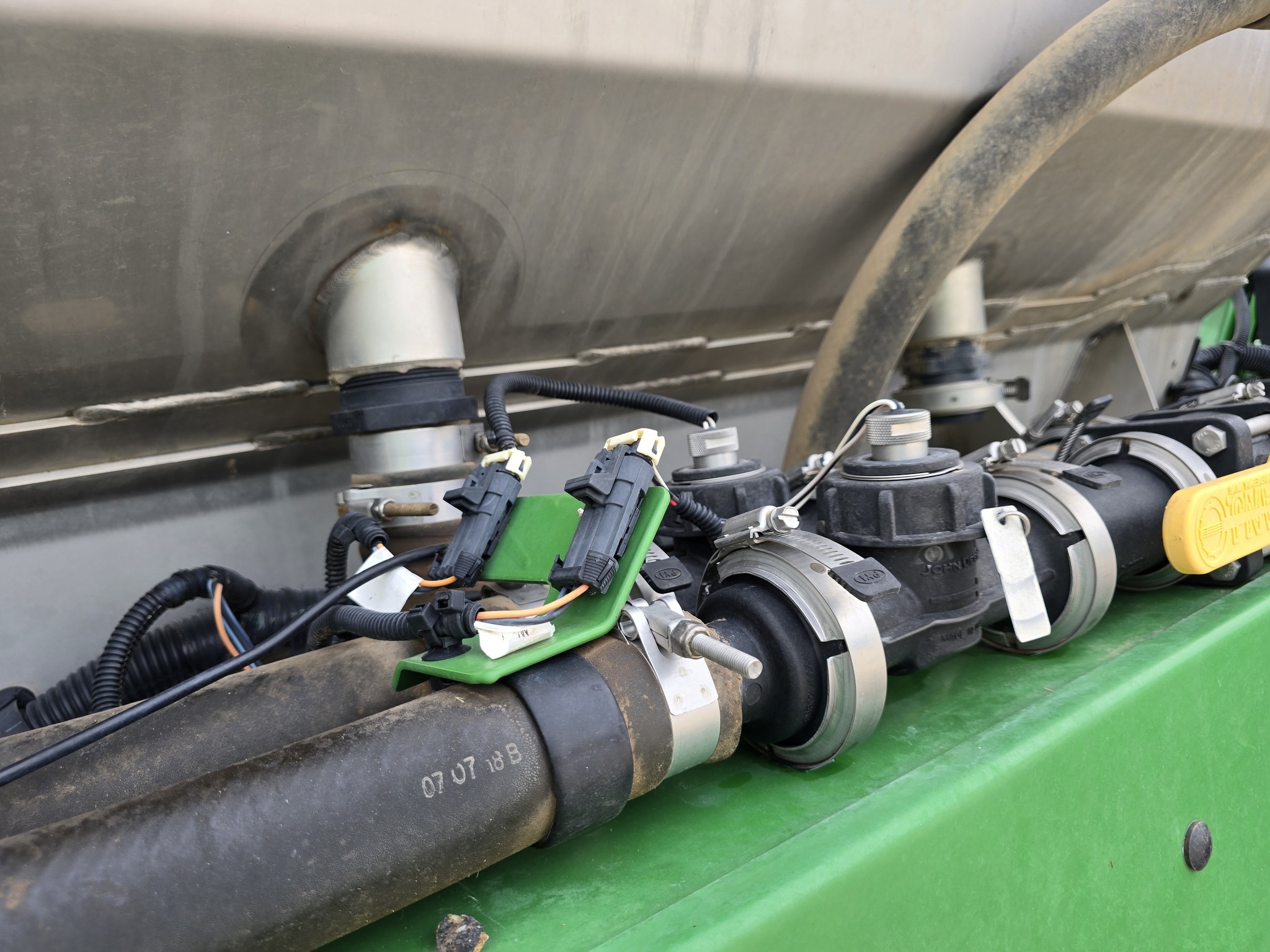 2020 John Deere R4044 Self-Propelled Sprayer