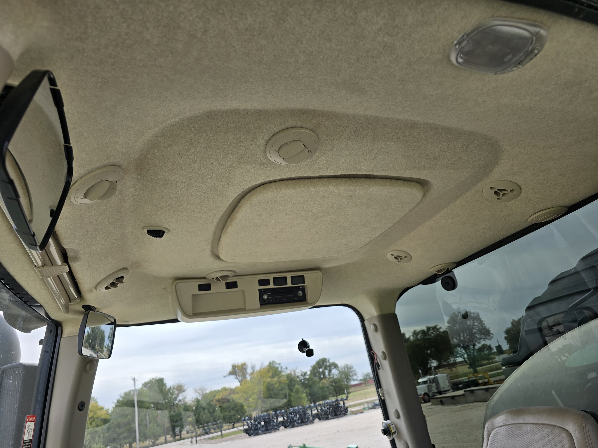 2020 John Deere R4044 Self-Propelled Sprayer