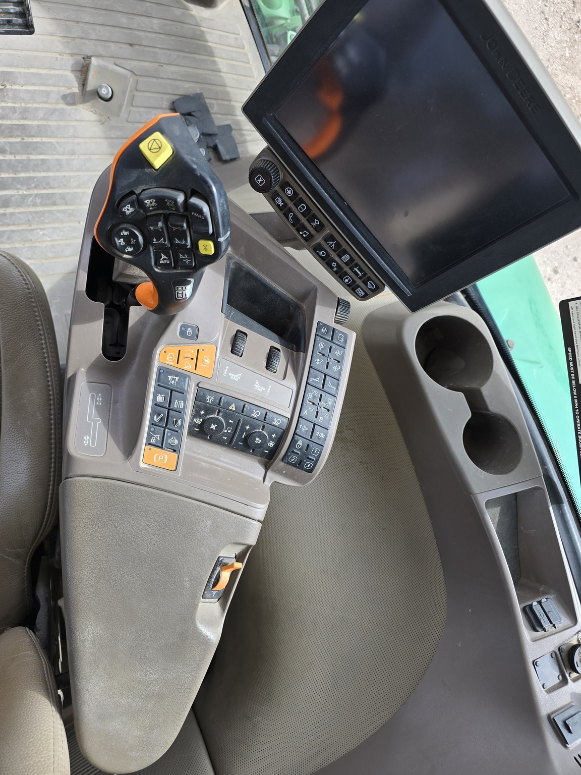 2020 John Deere R4044 Self-Propelled Sprayer