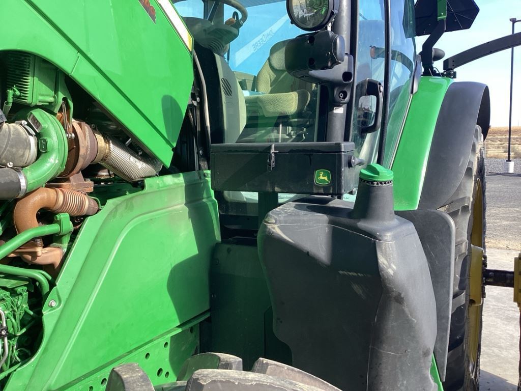 2022 John Deere 6175R Tractor