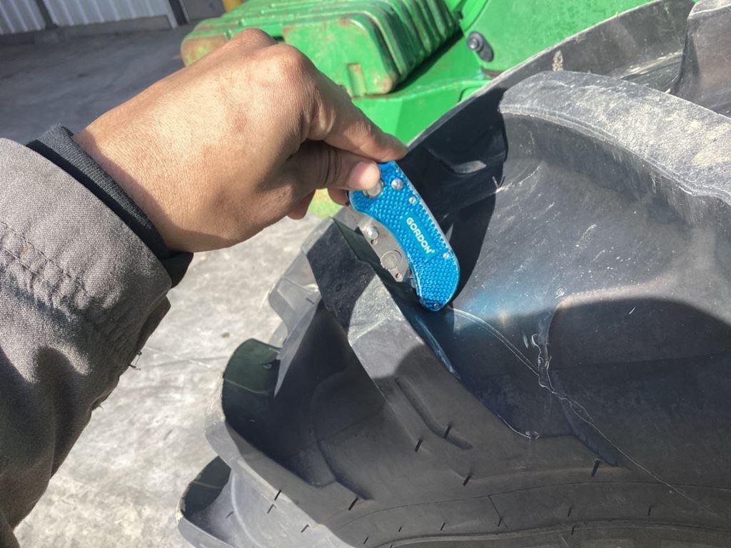 2022 John Deere 6175R Tractor