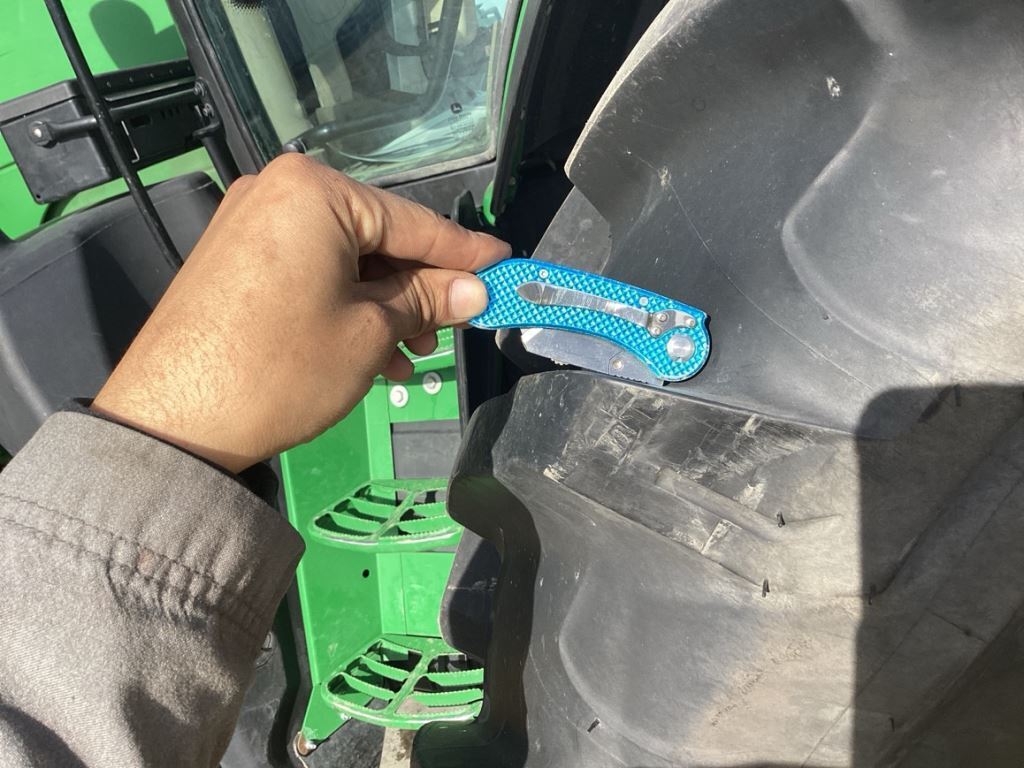 2022 John Deere 6175R Tractor