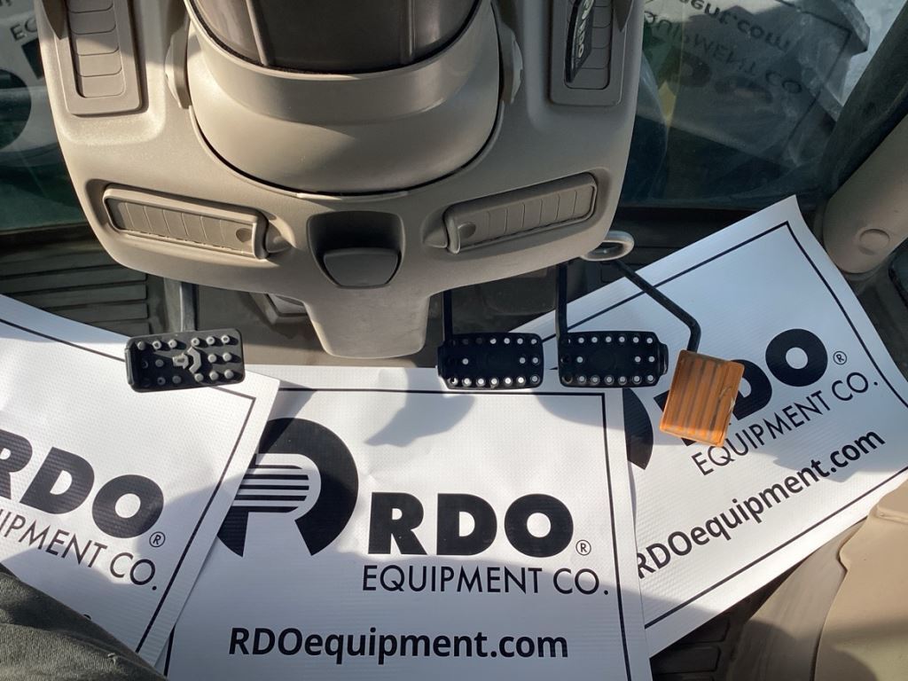 2022 John Deere 6175R Tractor