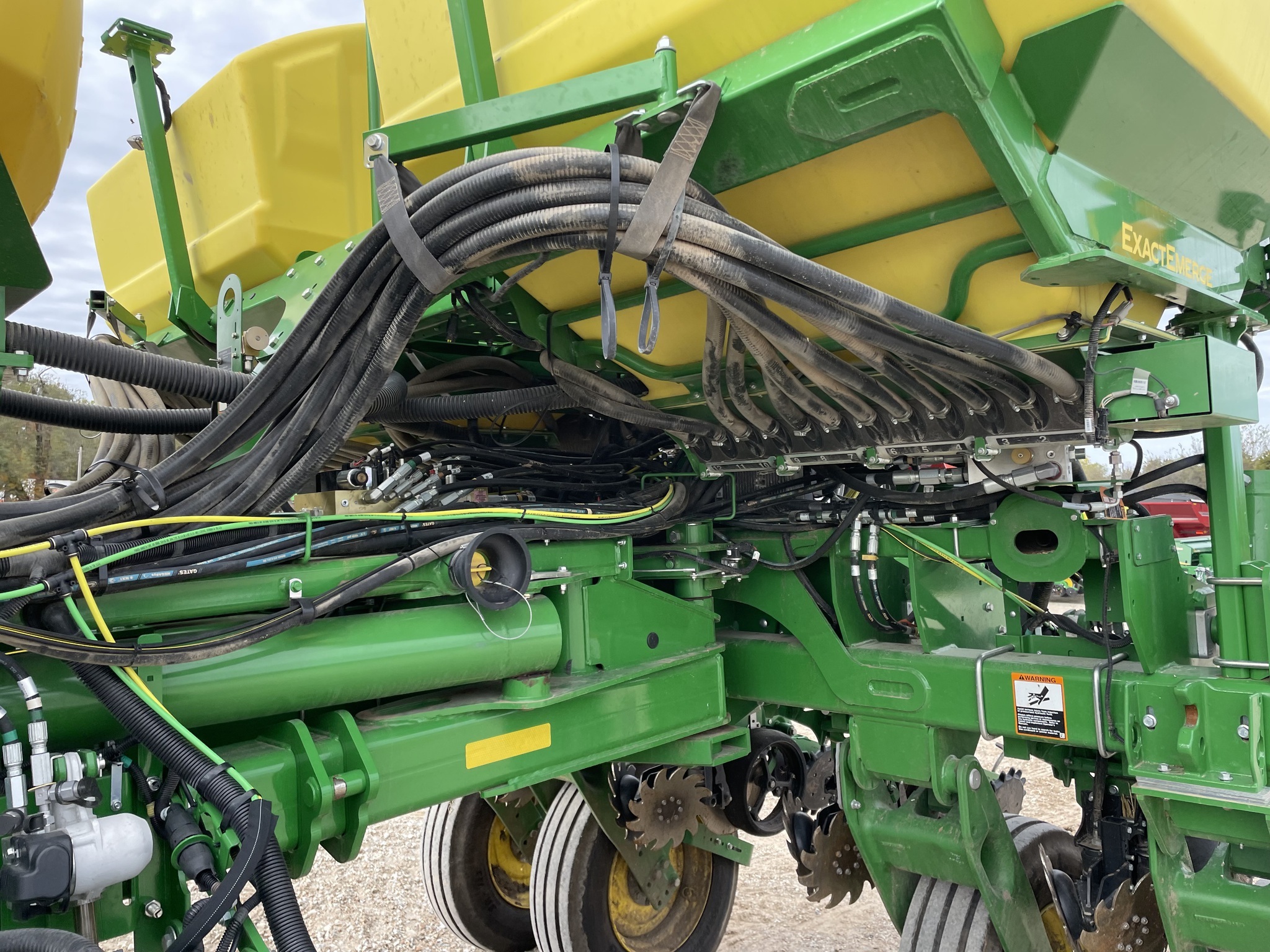 2024 John Deere 1775NT Planter