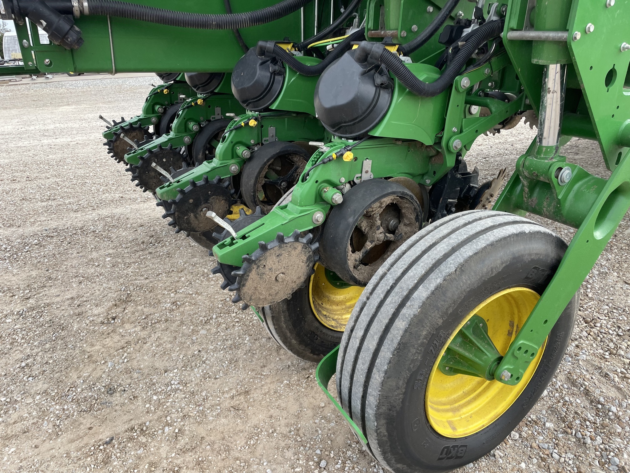 2024 John Deere 1775NT Planter