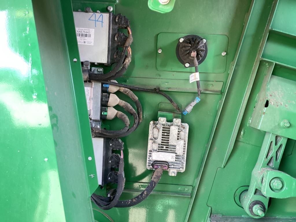 2023 John Deere S780 Combine