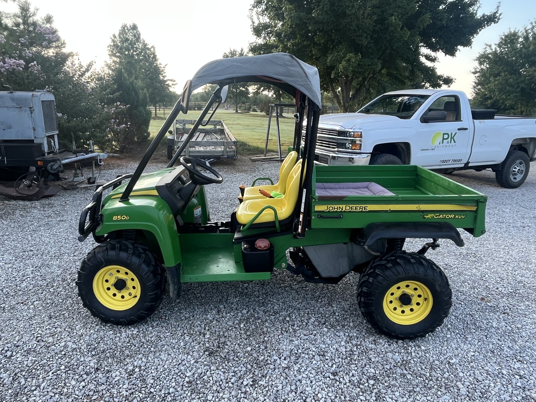 2008 John Deere Gator XUV 850D ATVs and Utility Vehicle