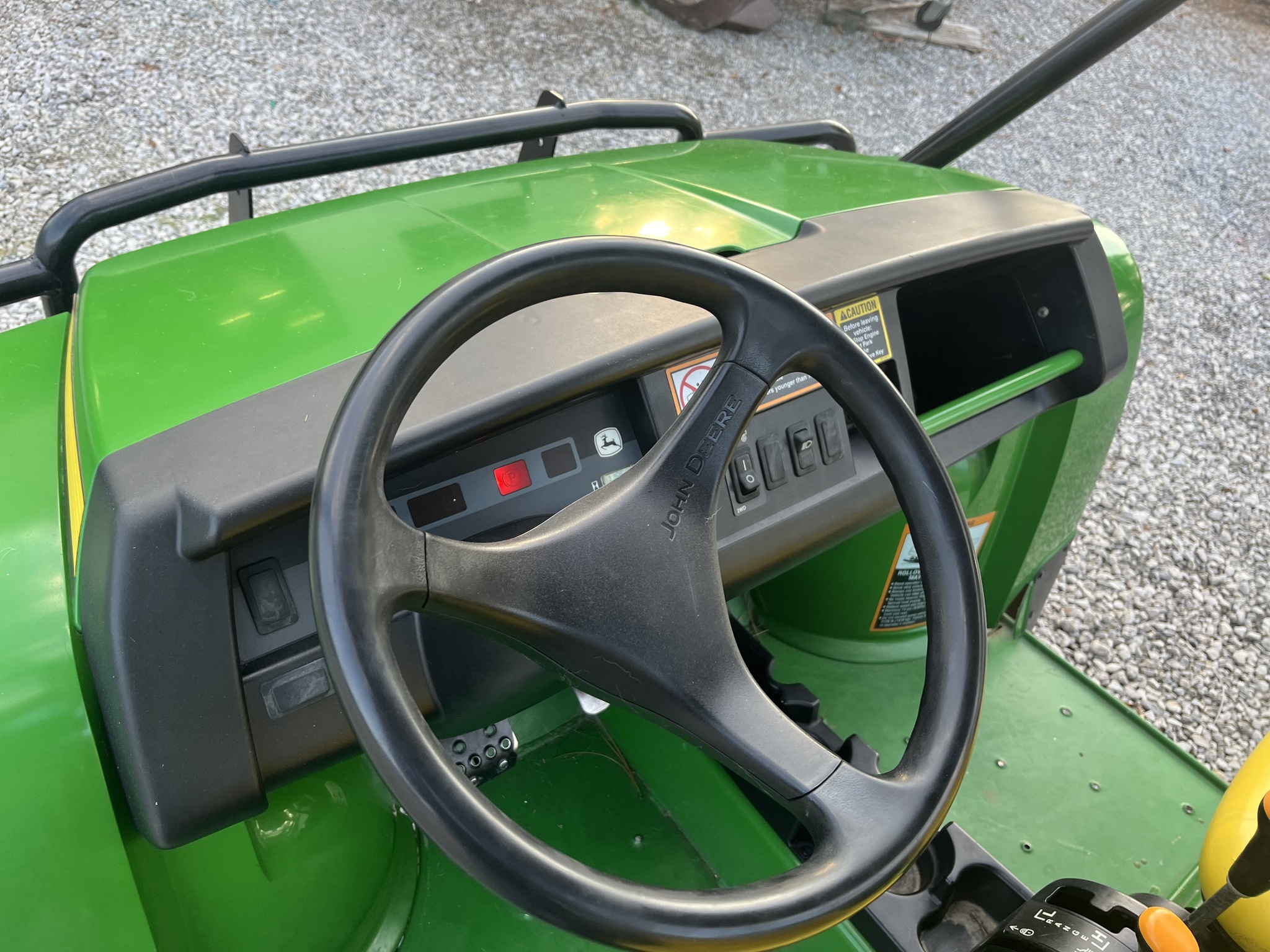 2008 John Deere Gator XUV 850D ATVs and Utility Vehicle
