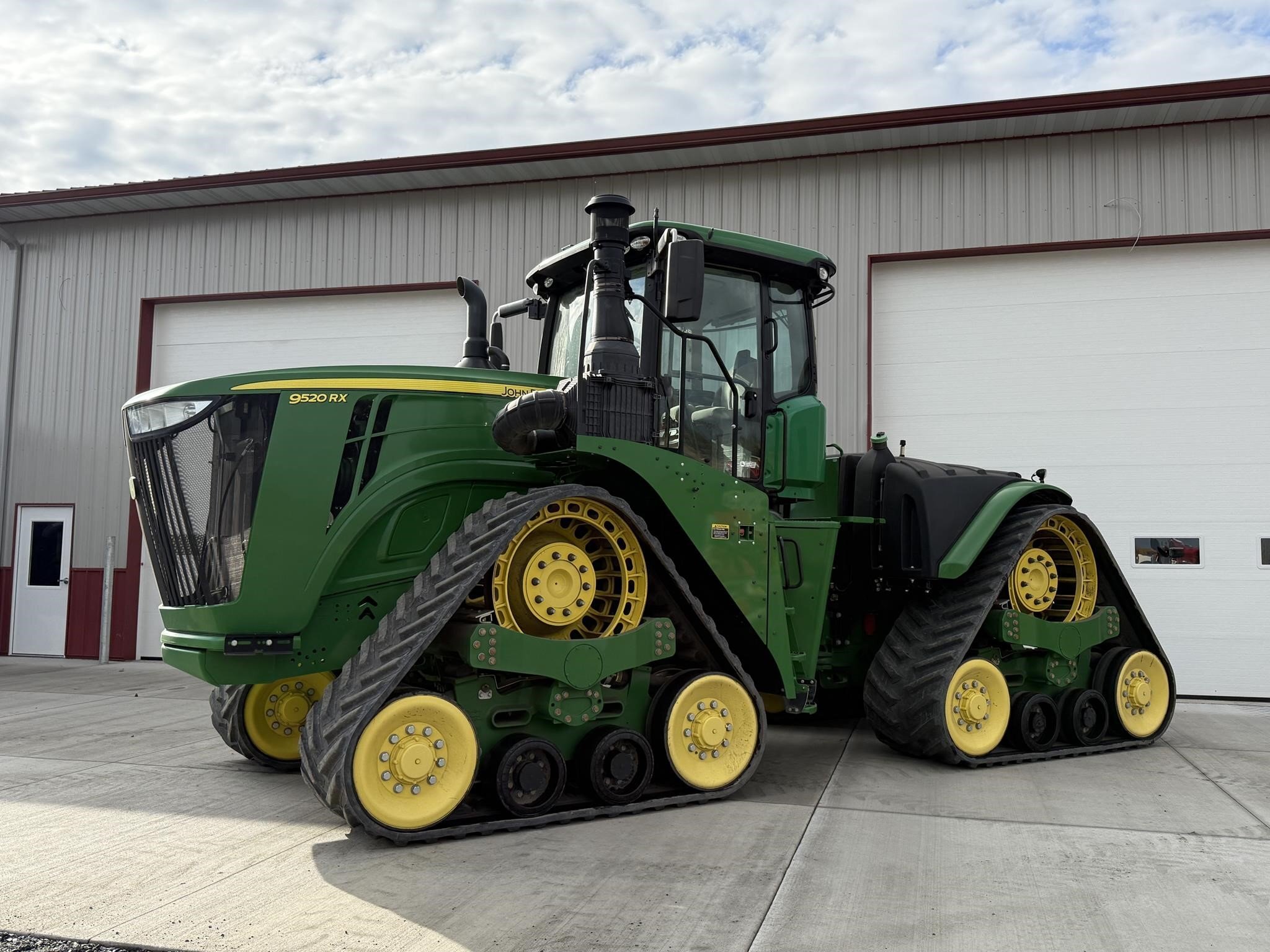 2017 John Deere 9520RX Tractor