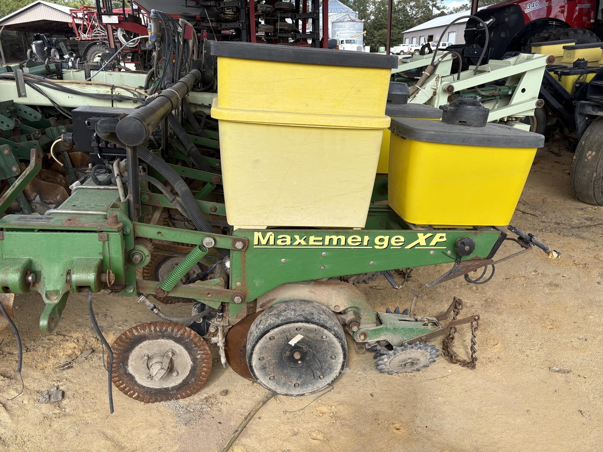 2005 John Deere 1700 Planter
