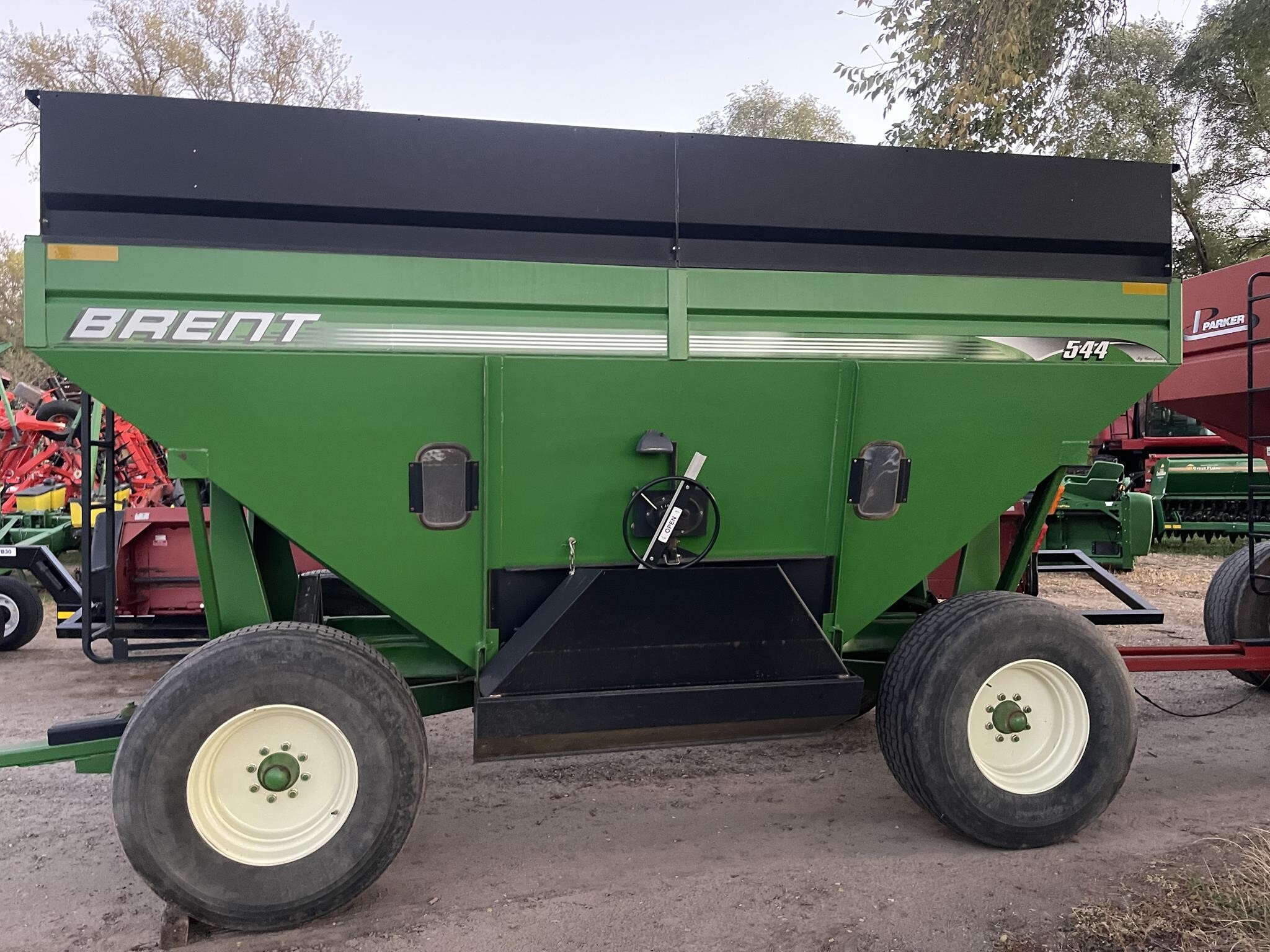  Brent 544 Gravity Wagon