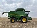 2016 John Deere S670 Combine