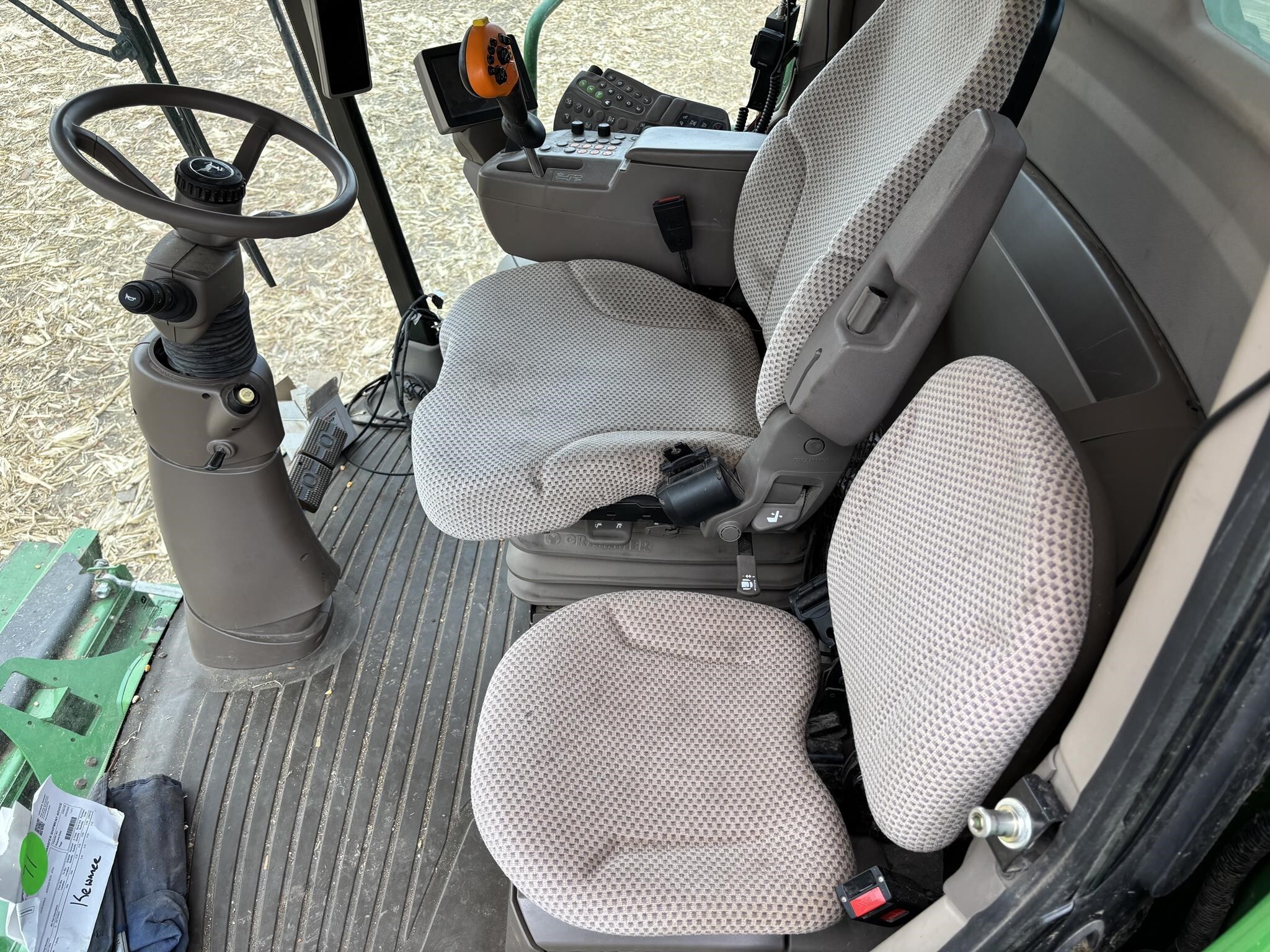 2016 John Deere S670 Combine