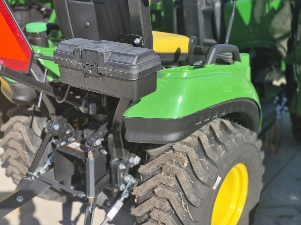 2024 John Deere 1023E Tractor