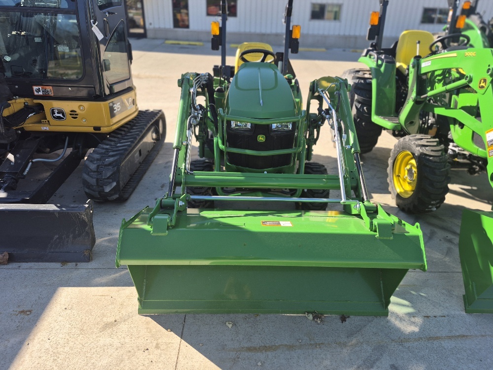 2024 John Deere 1023E Tractor