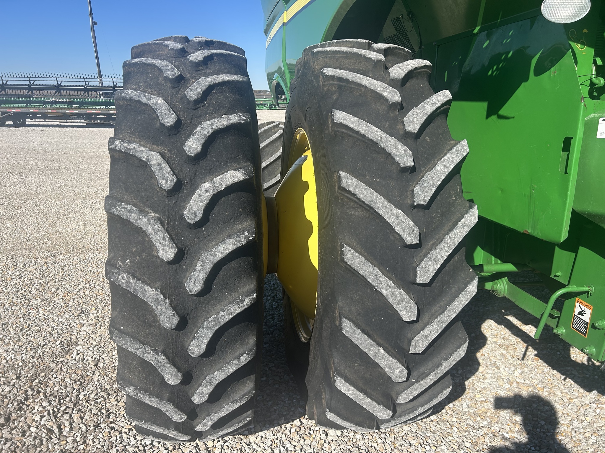 2012 John Deere S660 Combine
