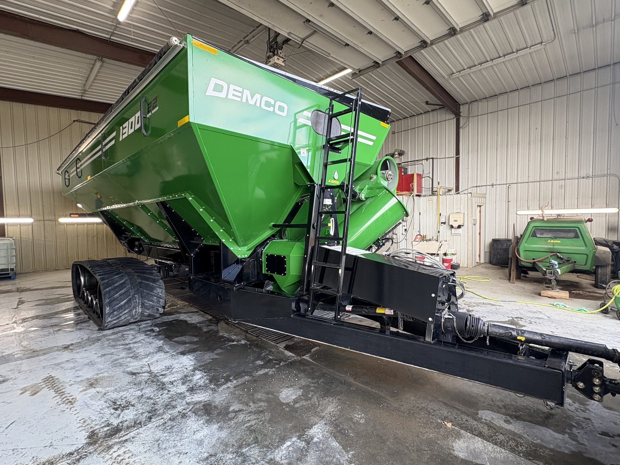 2021 Demco 1300 Grain Cart