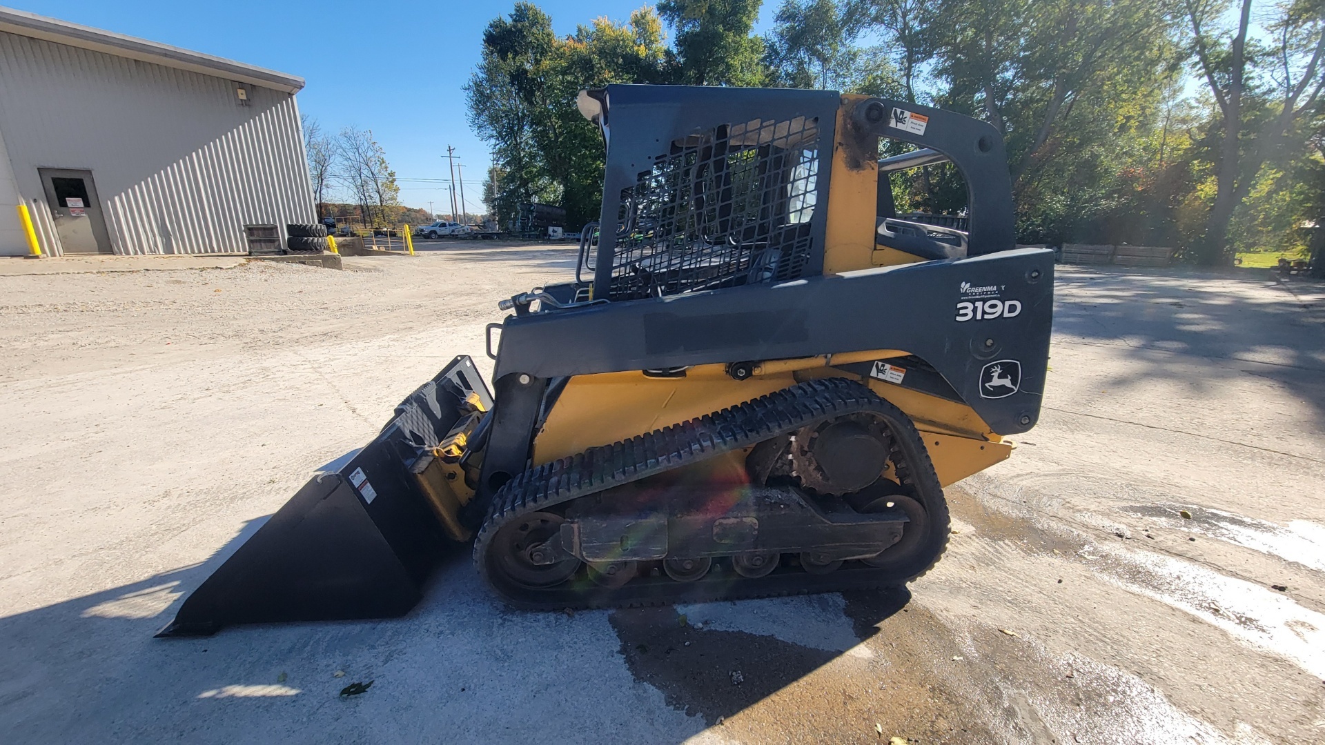 2013 Deere 319D Skid Steer