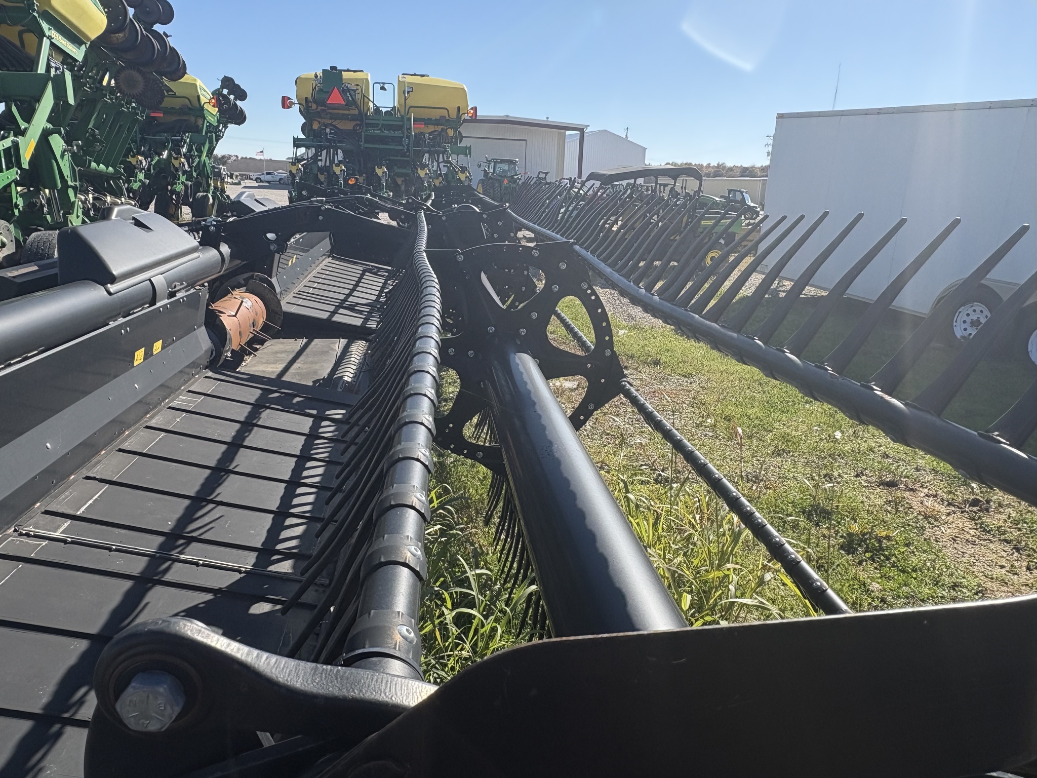 2019 MacDon FD135 Platform