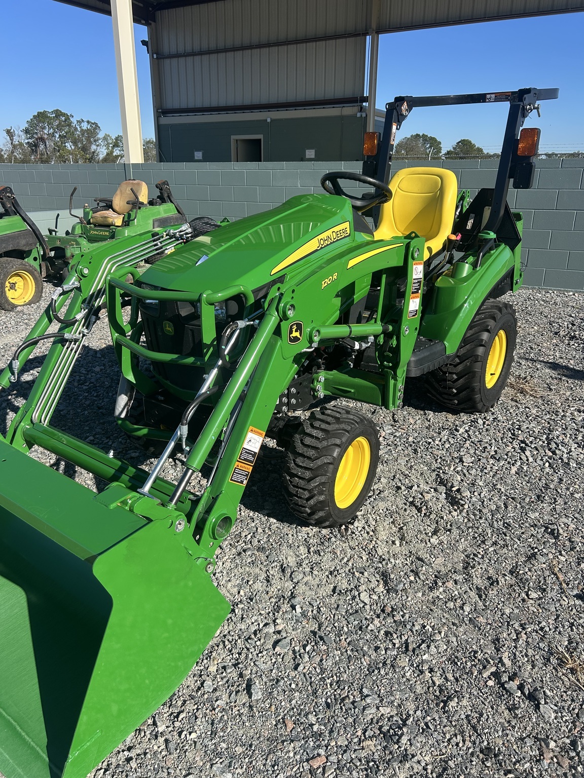 2025 John Deere 1023E Tractor