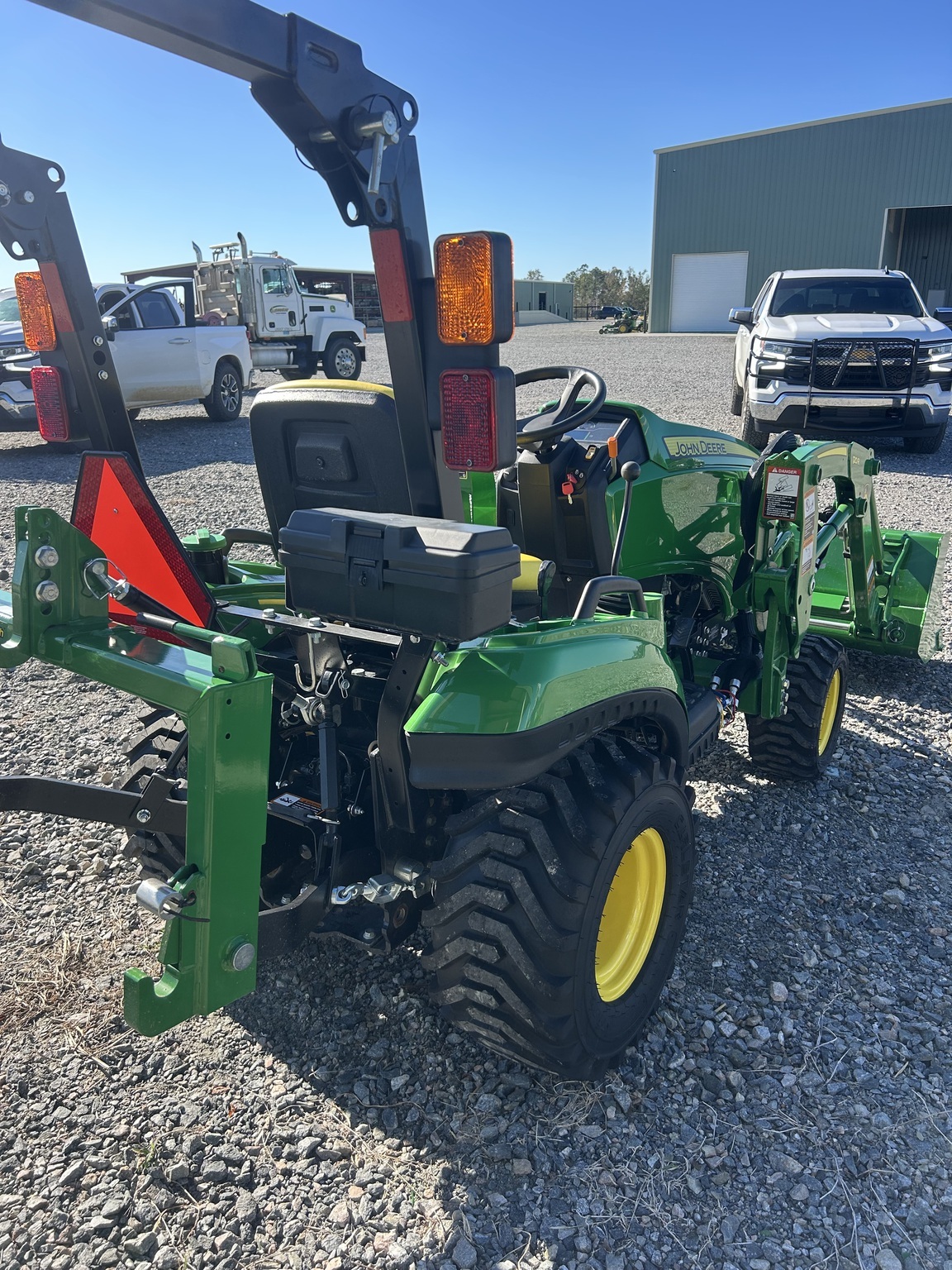 2025 John Deere 1023E Tractor