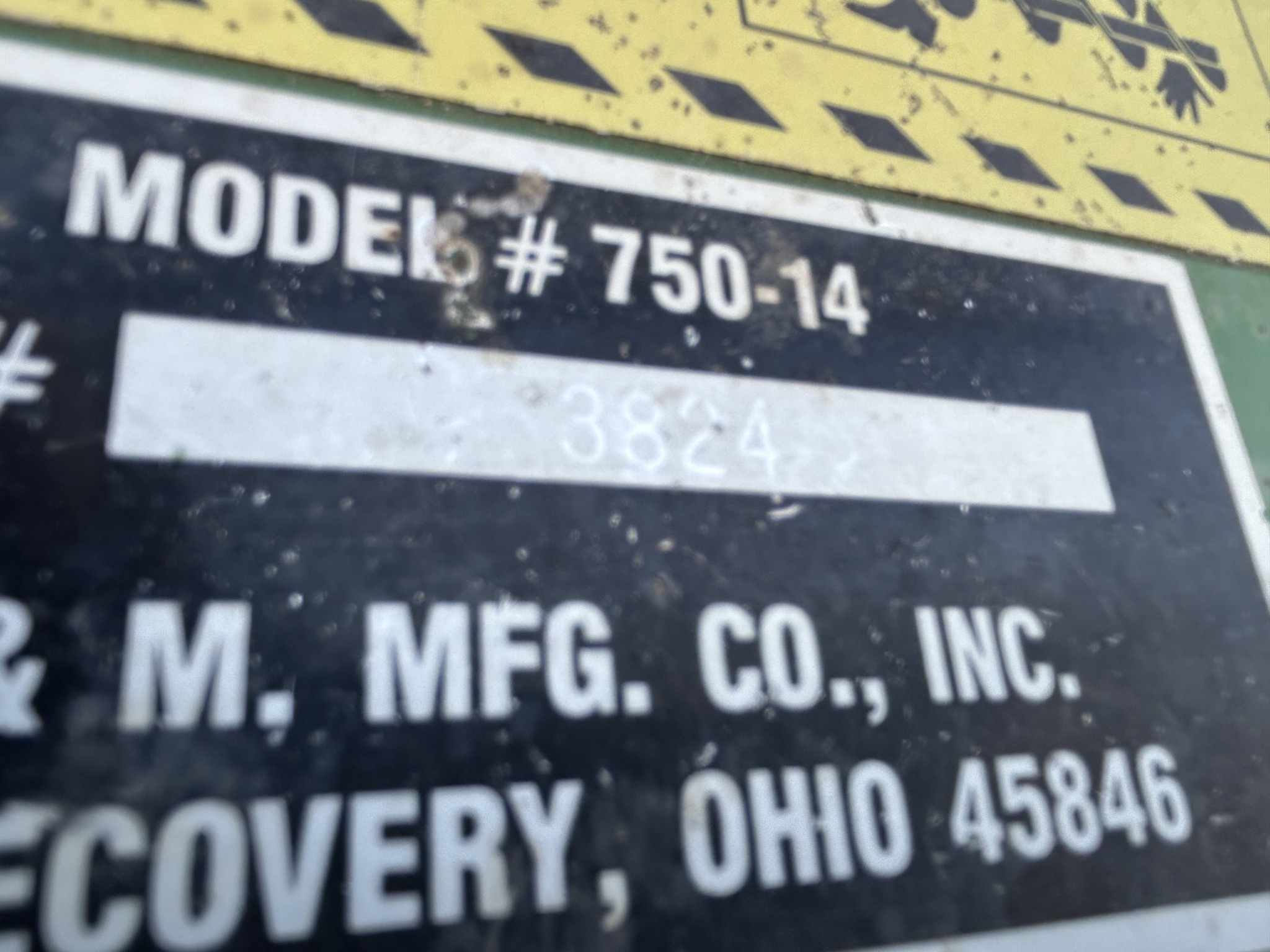  J&M 750-14 Grain Cart