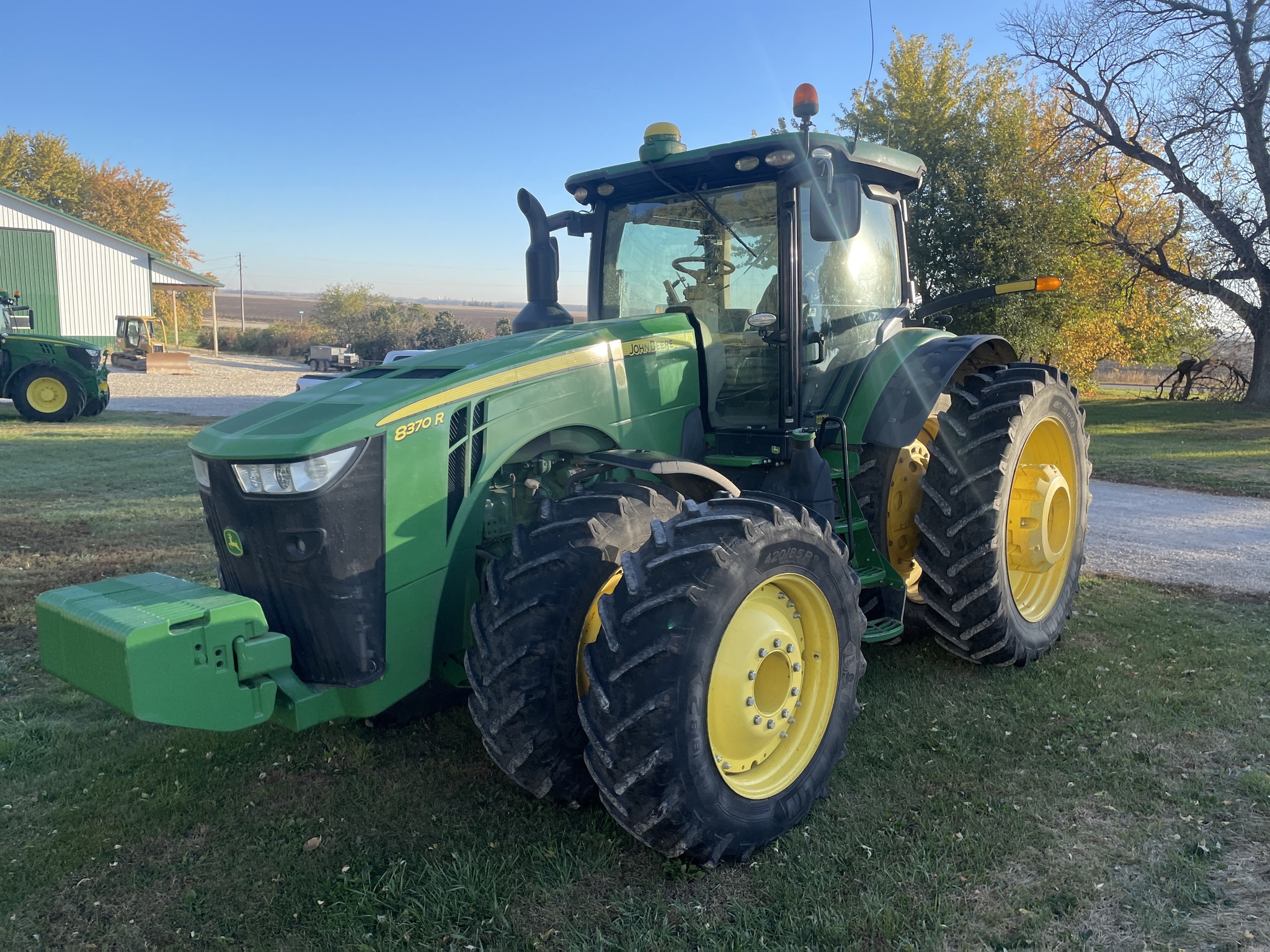 2016 John Deere 8370R Tractor