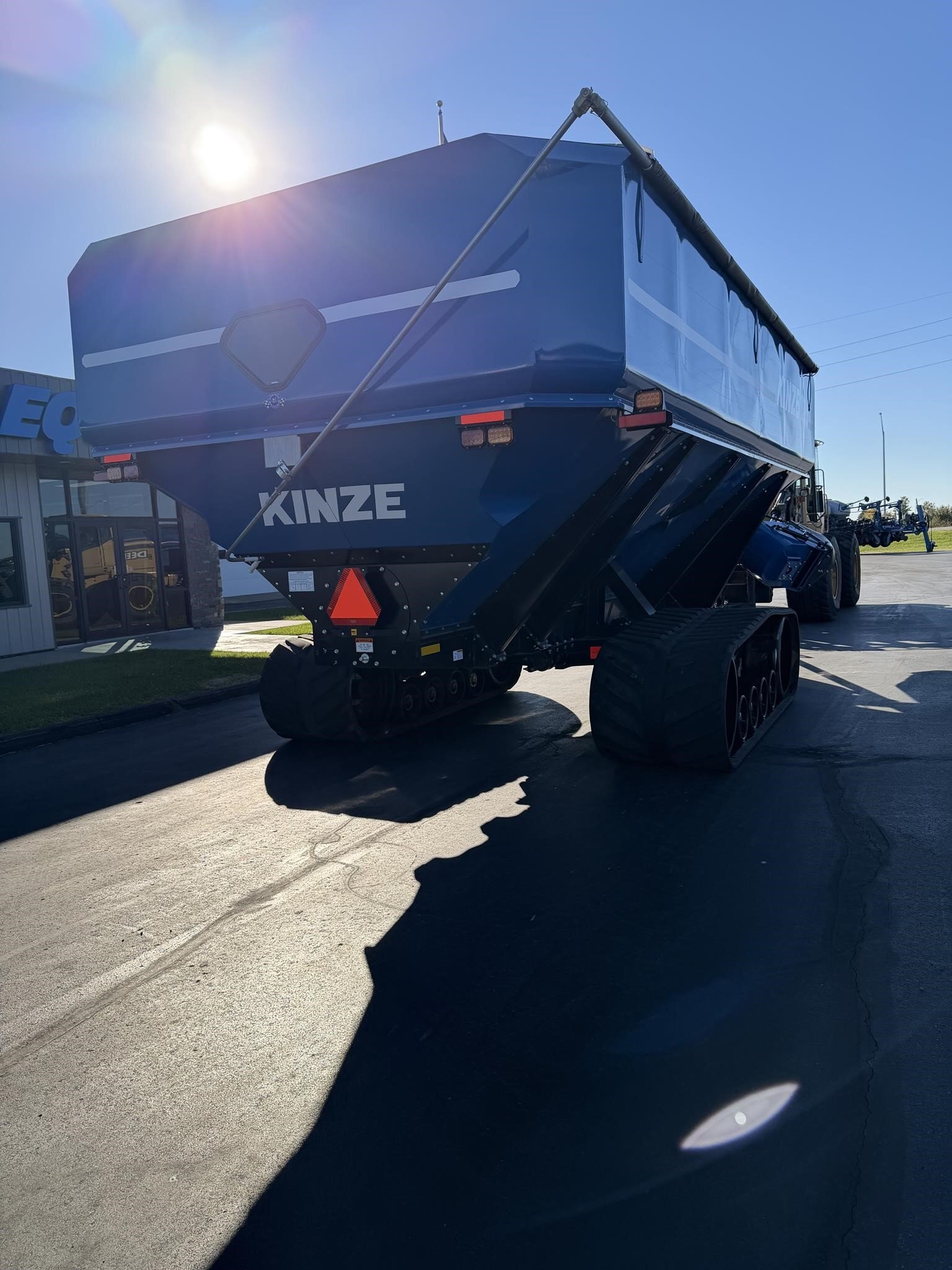 2021 Kinze 1305 Grain Cart