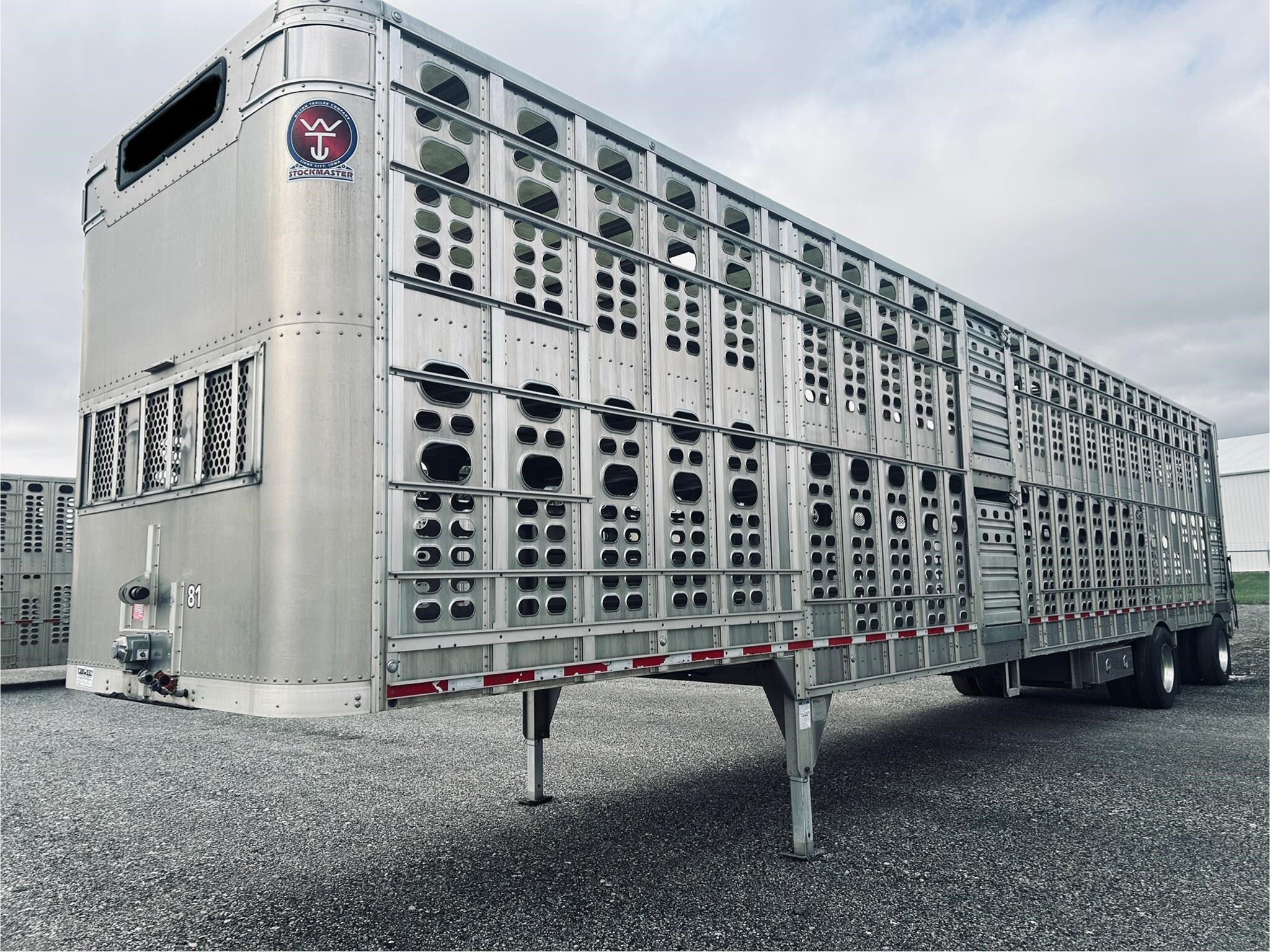 2021 Wilson PSADL-400P Livestock Trailer