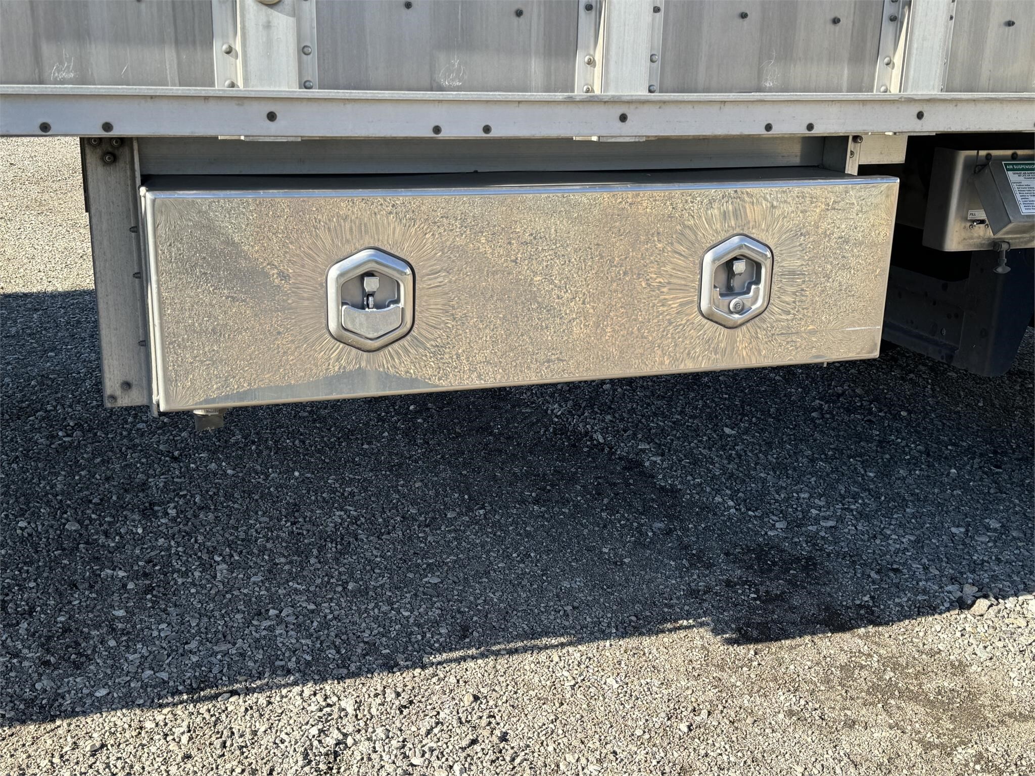 2021 Wilson PSADL-400P Livestock Trailer