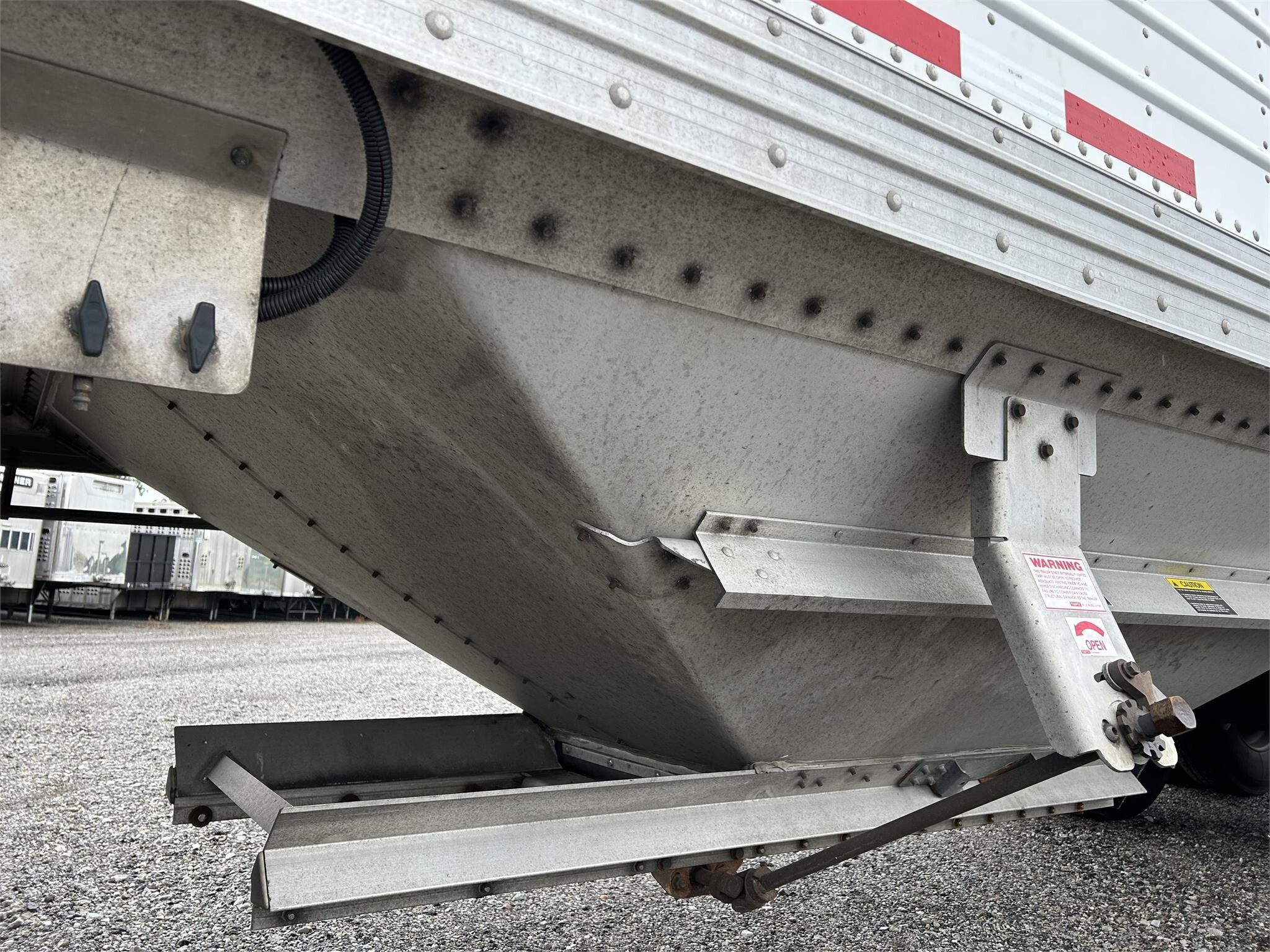 2017 Timpte Super Hopper Grain Trailer