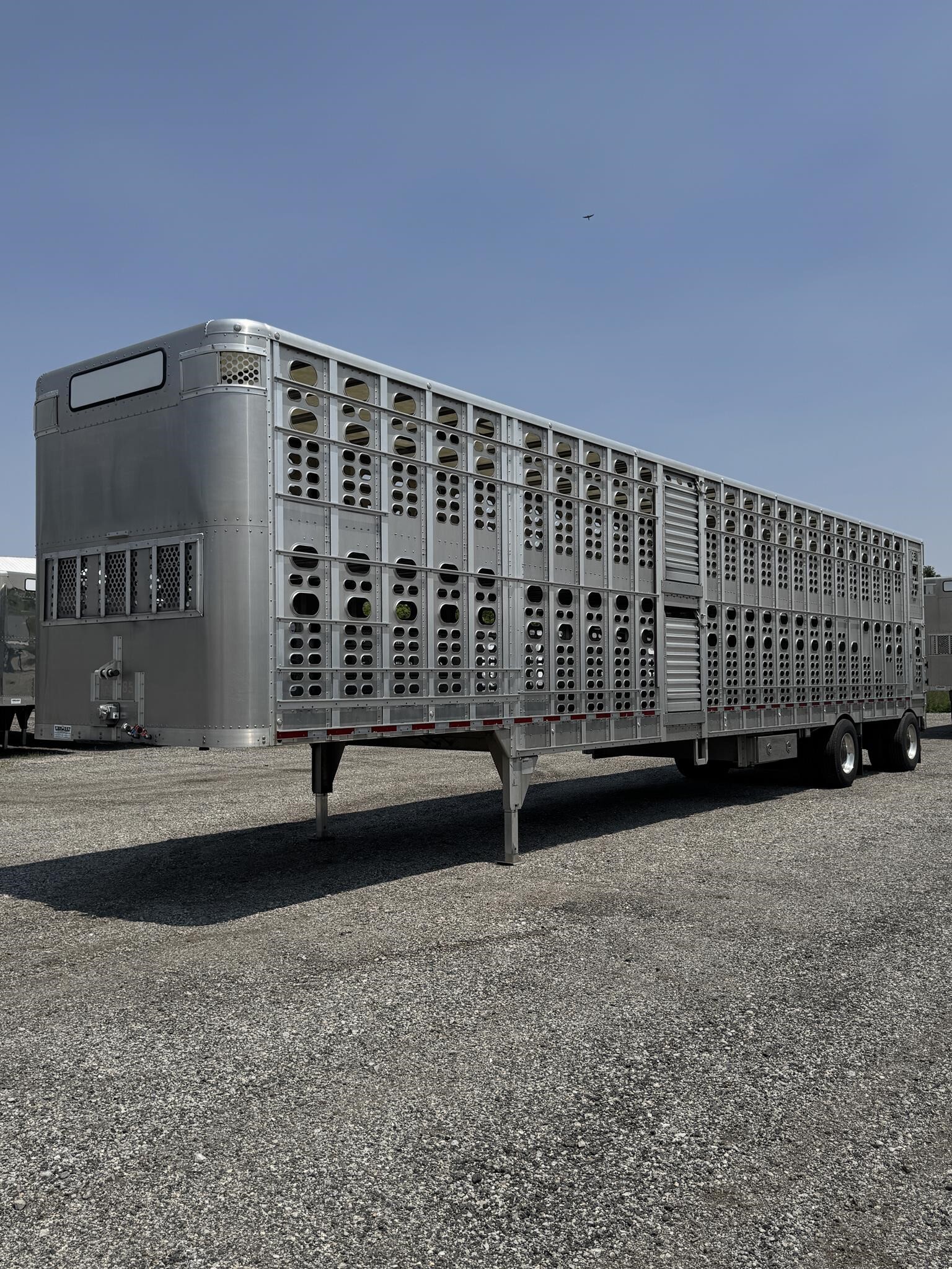 2022 Wilson PSADL-400P Livestock Trailer