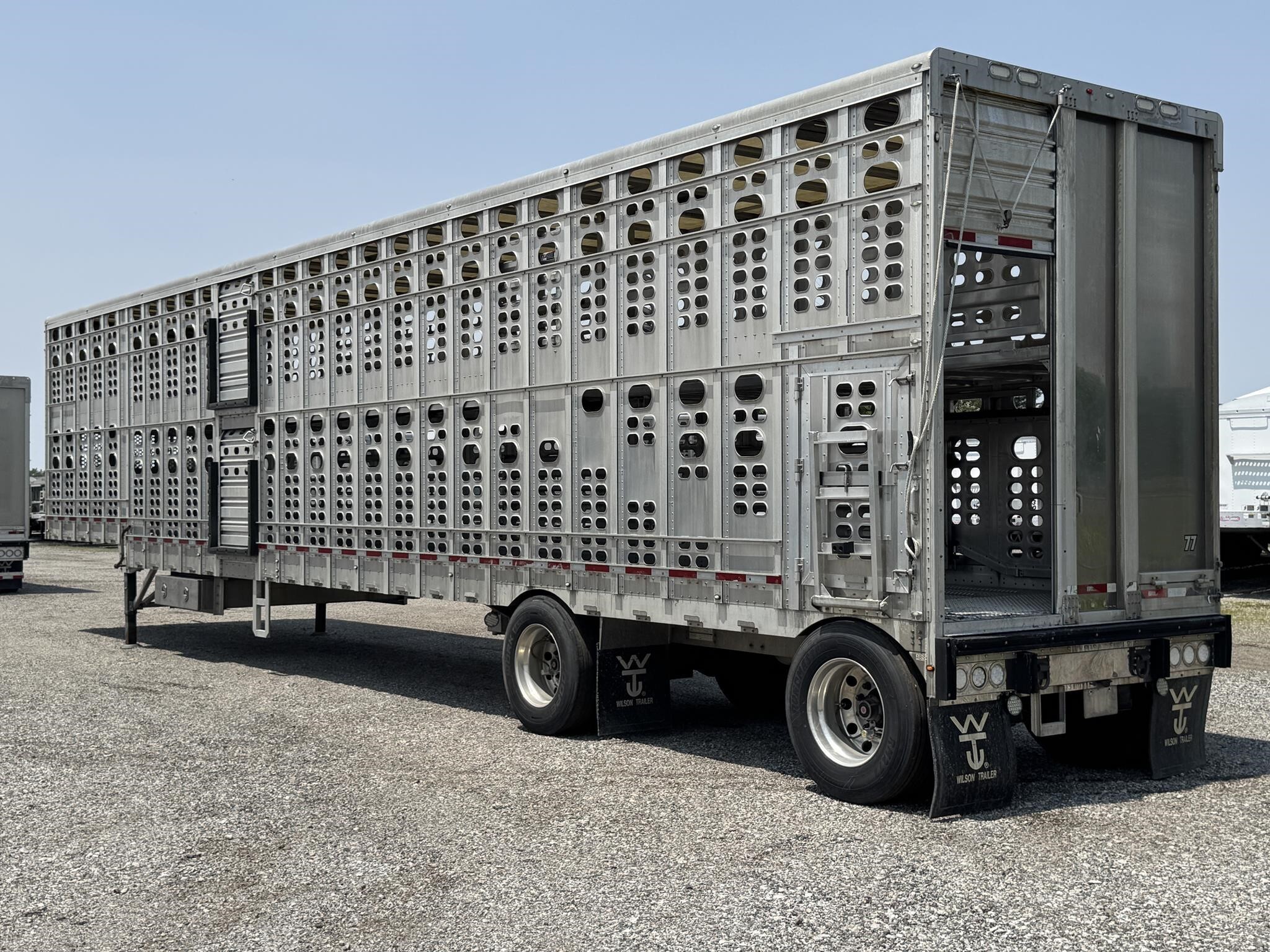 2019 Wilson PSADL-400P Livestock Trailer